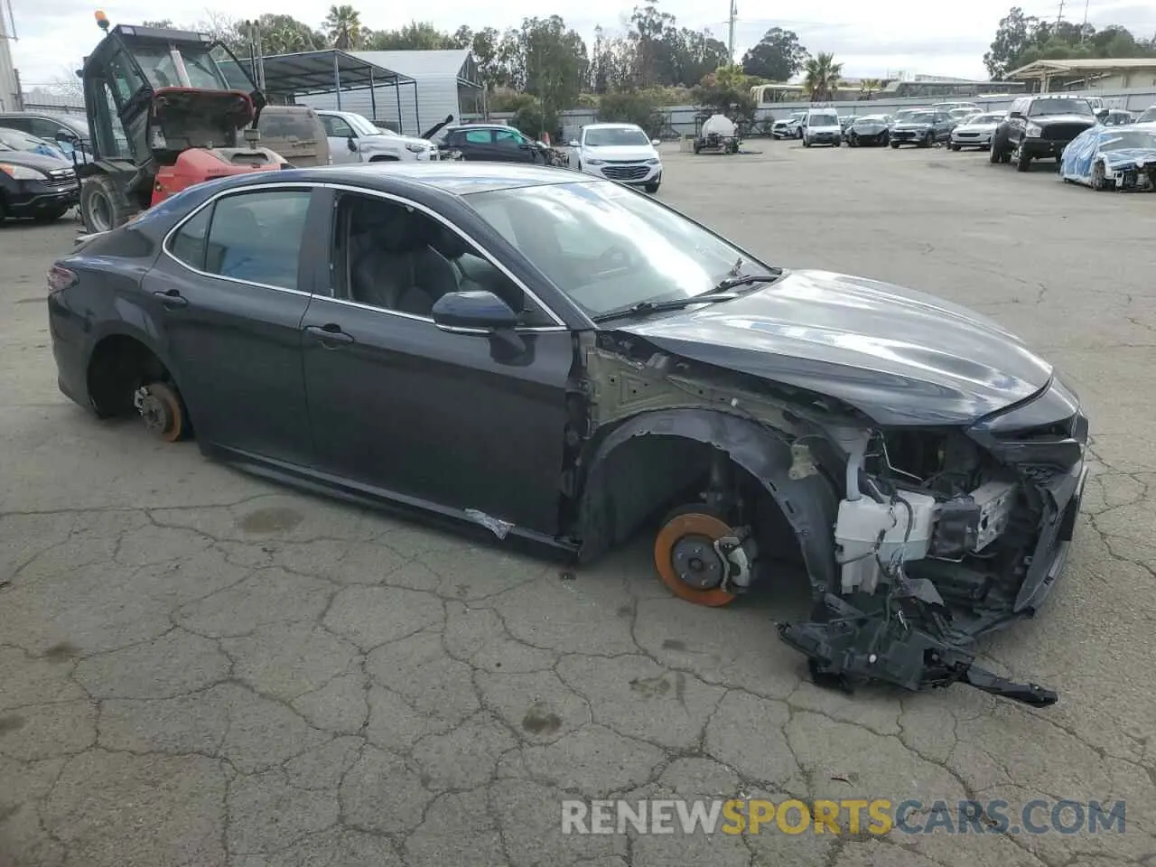 4 Photograph of a damaged car 4T1G11AK8NU630250 TOYOTA CAMRY 2022