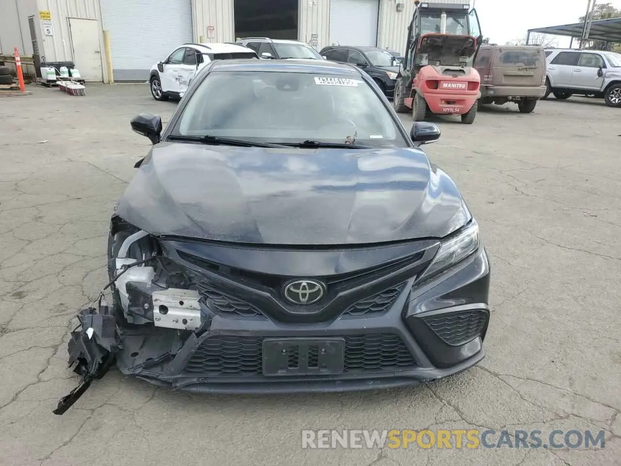 5 Photograph of a damaged car 4T1G11AK8NU630250 TOYOTA CAMRY 2022