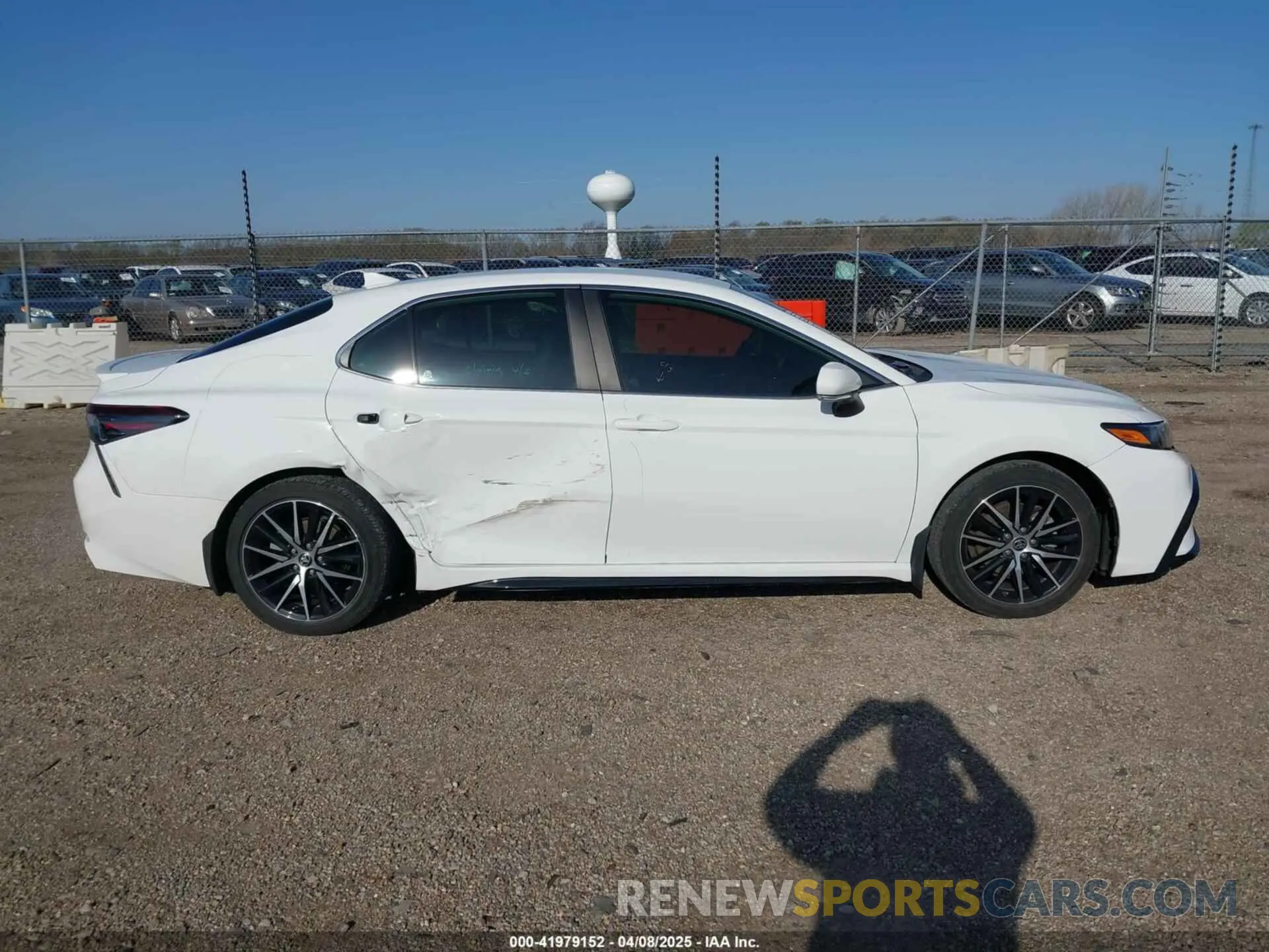13 Фотография поврежденного автомобиля 4T1G11AK8NU644181 TOYOTA CAMRY 2022