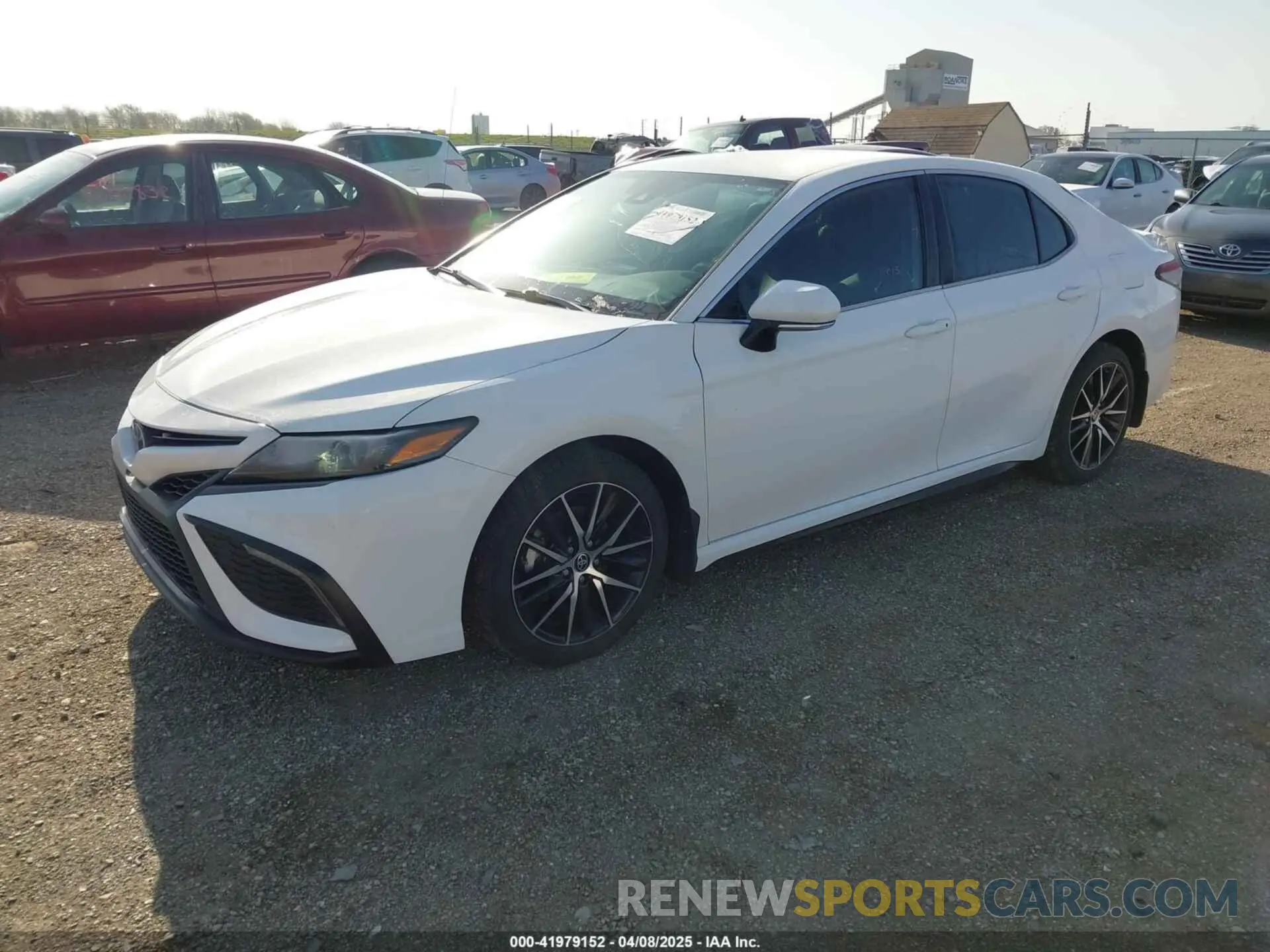 2 Фотография поврежденного автомобиля 4T1G11AK8NU644181 TOYOTA CAMRY 2022