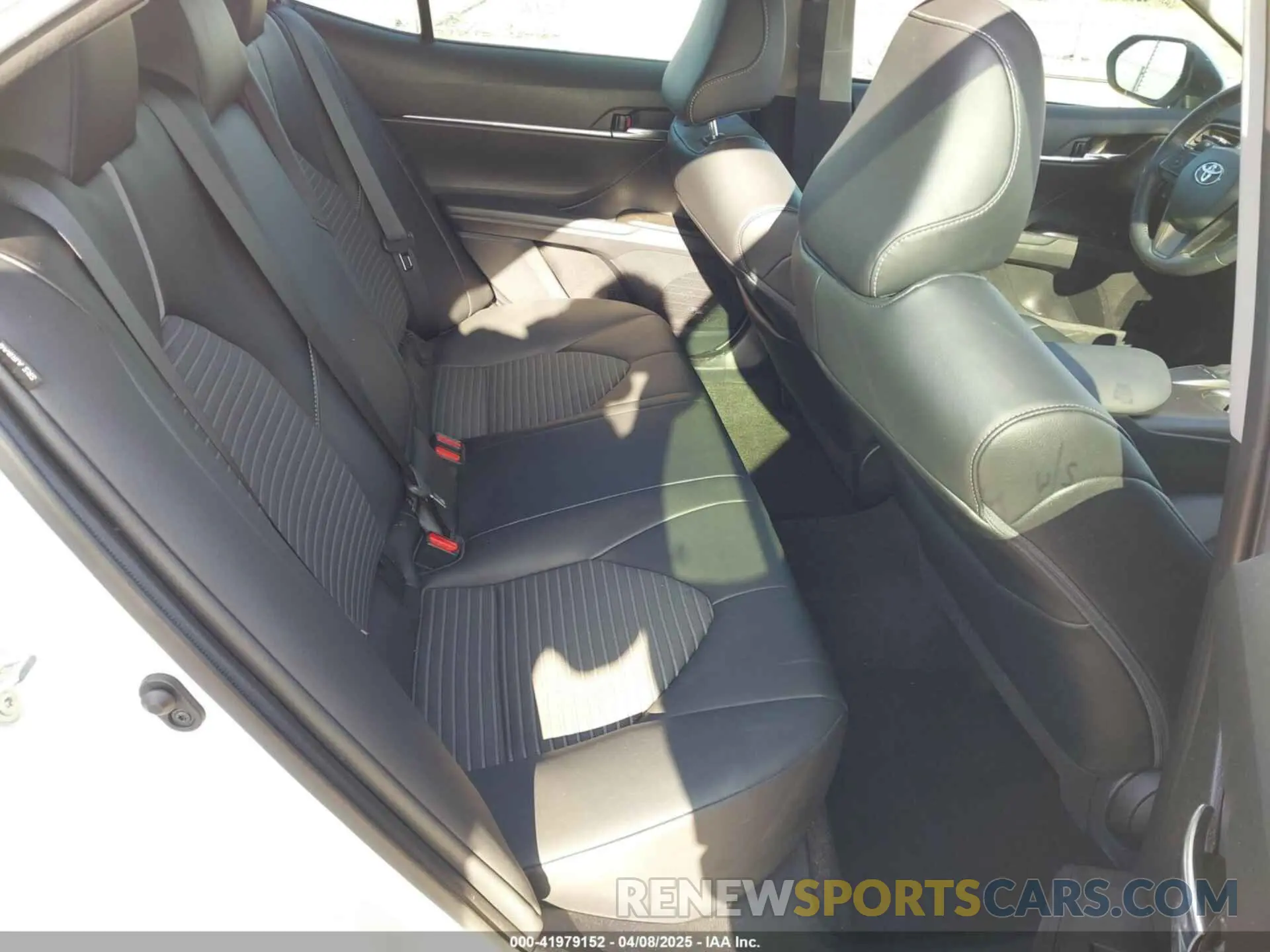 8 Фотография поврежденного автомобиля 4T1G11AK8NU644181 TOYOTA CAMRY 2022