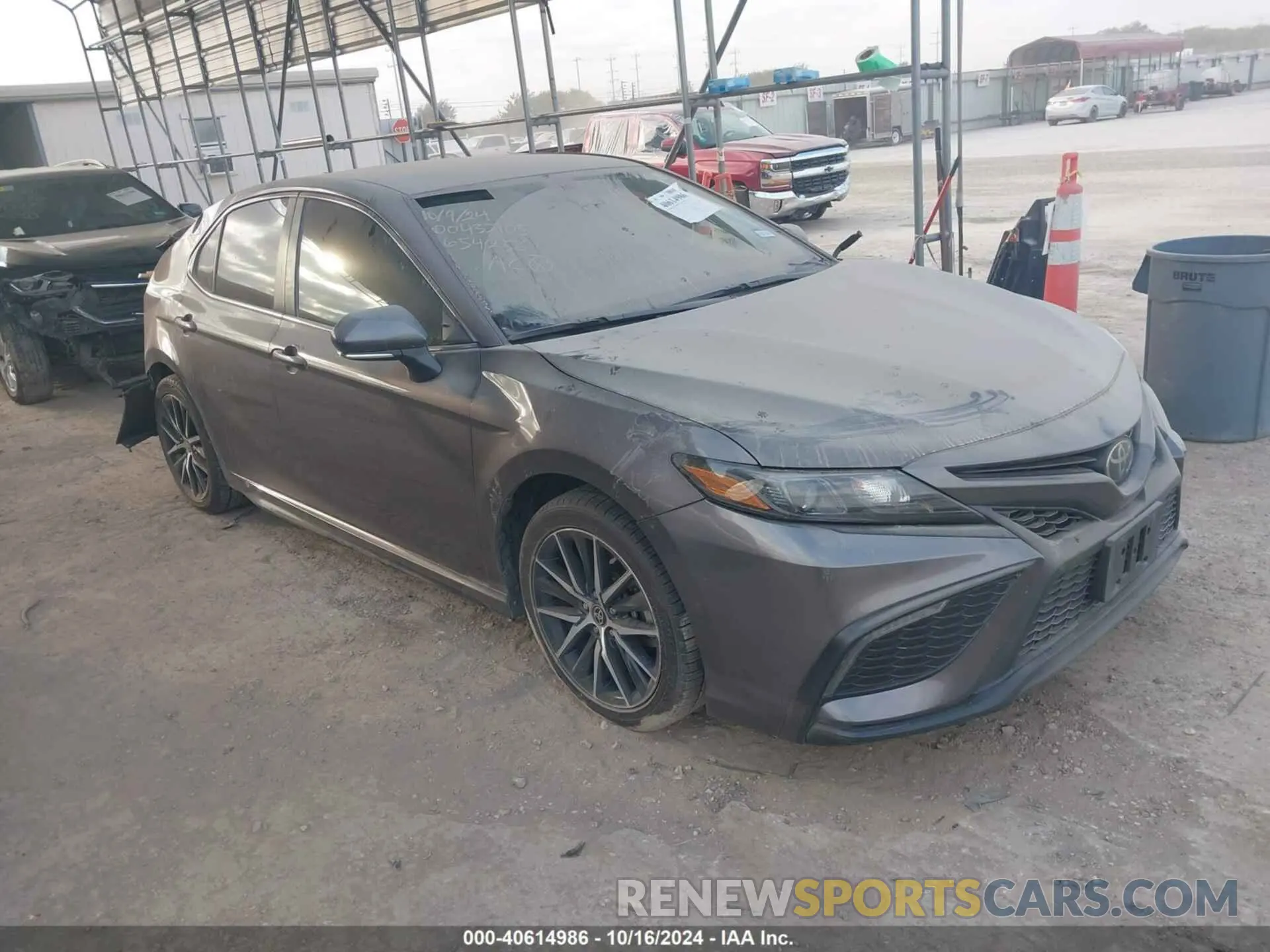 1 Фотография поврежденного автомобиля 4T1G11AK8NU654256 TOYOTA CAMRY 2022