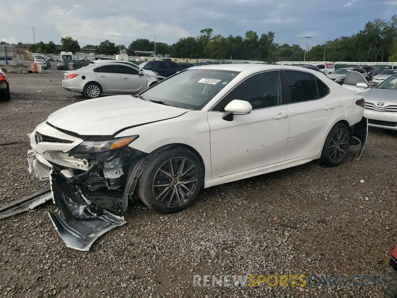 1 Photograph of a damaged car 4T1G11AK8NU657237 TOYOTA CAMRY 2022