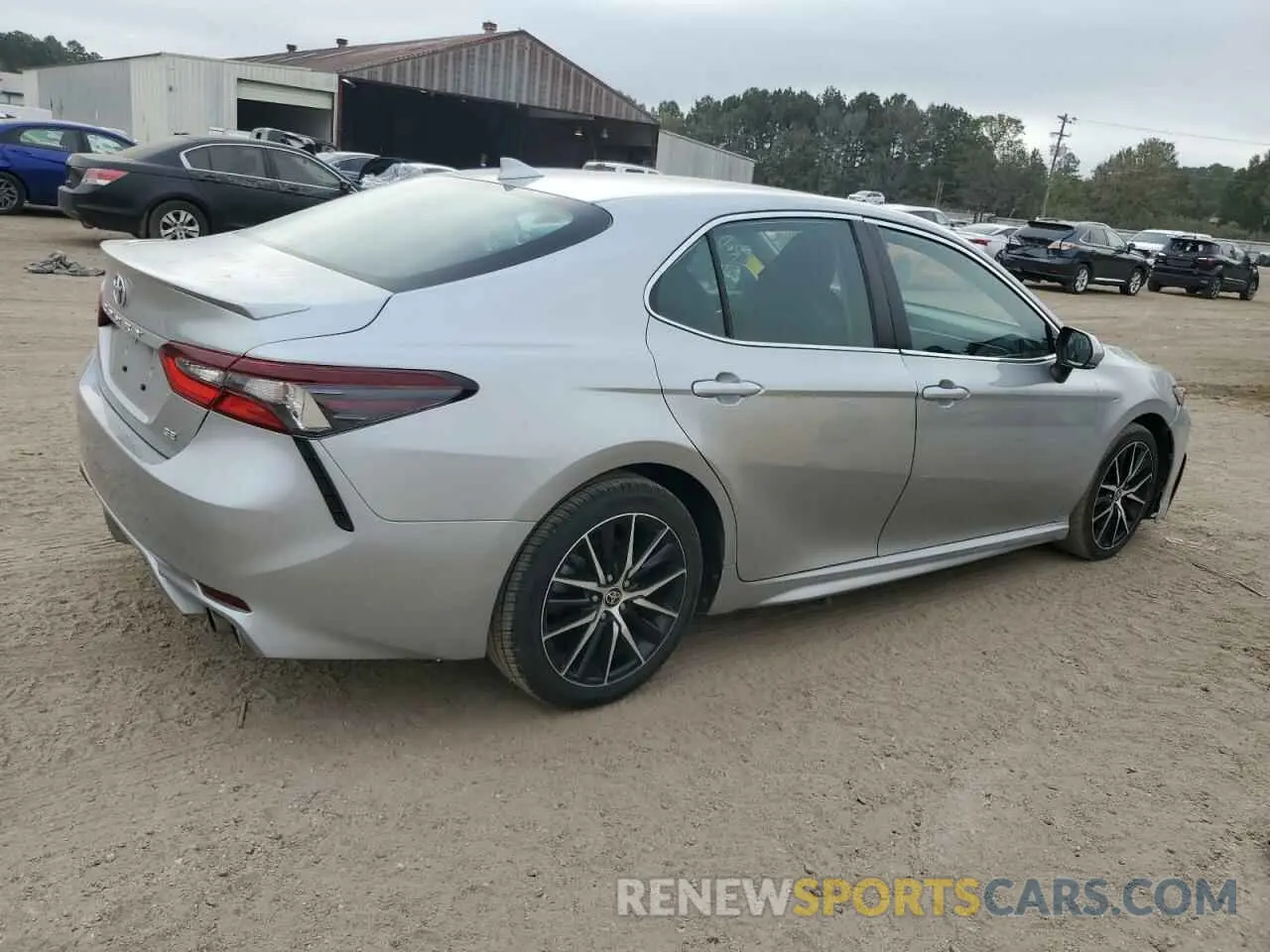3 Photograph of a damaged car 4T1G11AK8NU670067 TOYOTA CAMRY 2022