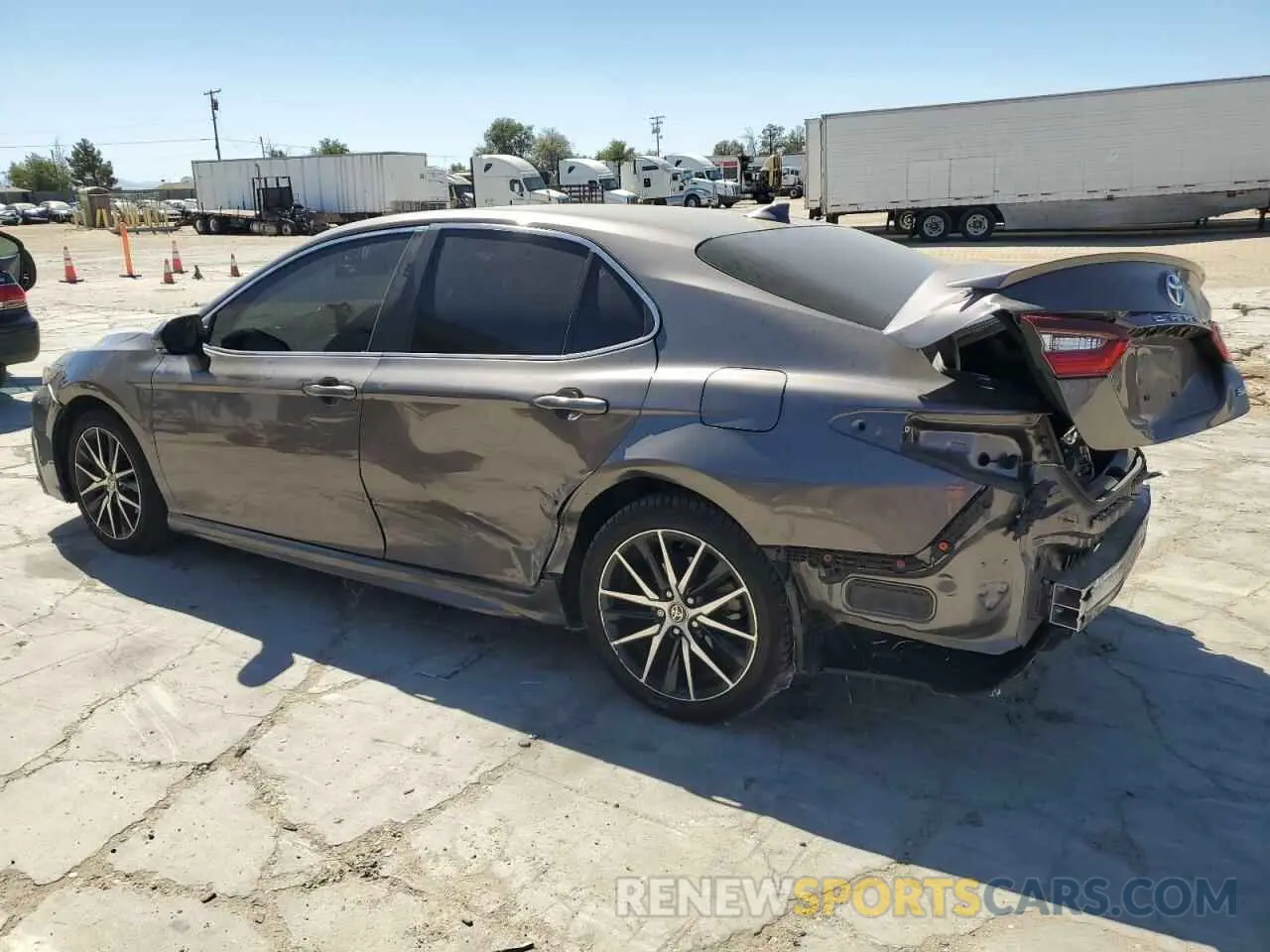 2 Фотография поврежденного автомобиля 4T1G11AK8NU672529 TOYOTA CAMRY 2022