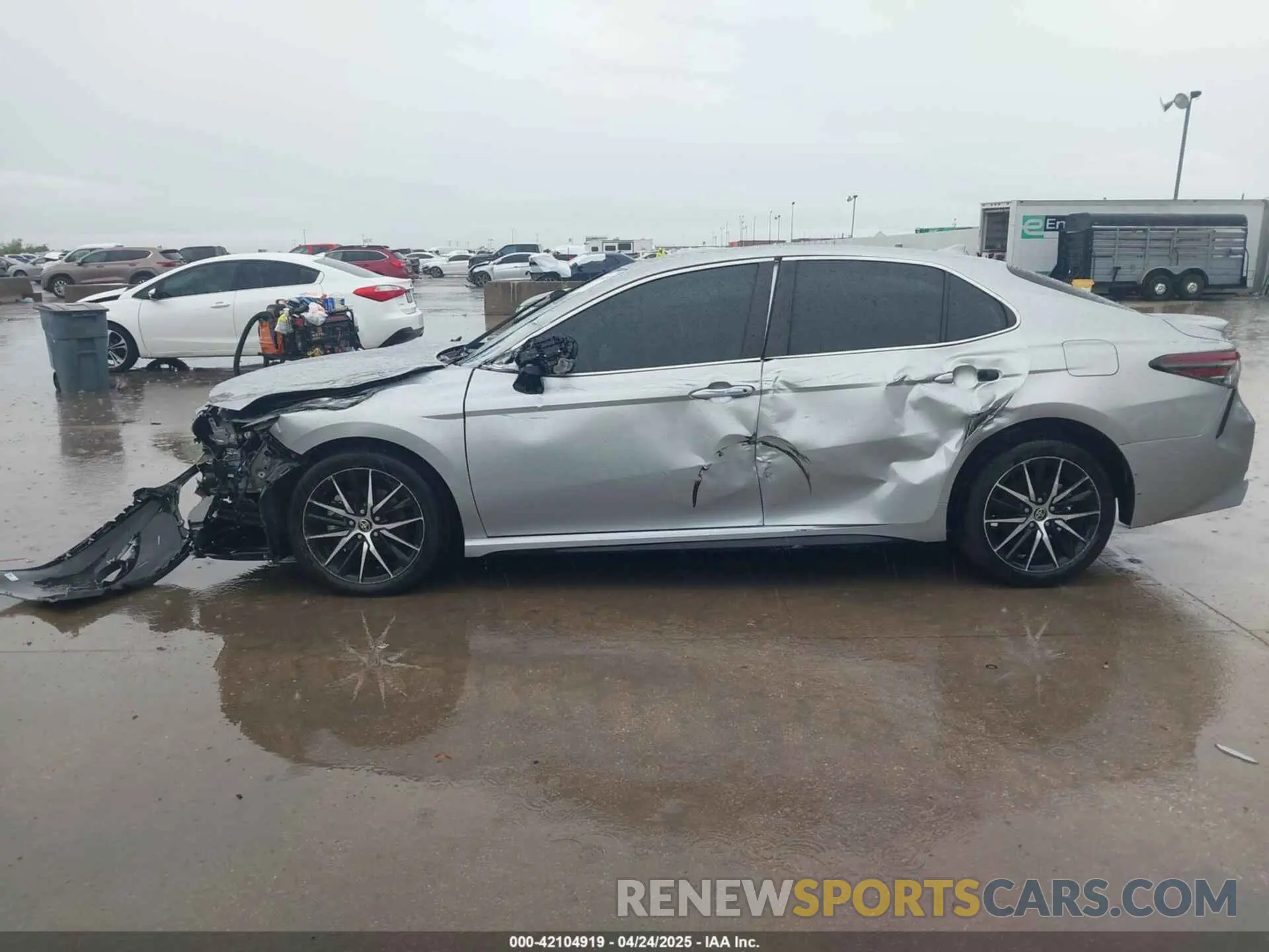14 Фотография поврежденного автомобиля 4T1G11AK8NU702340 TOYOTA CAMRY 2022