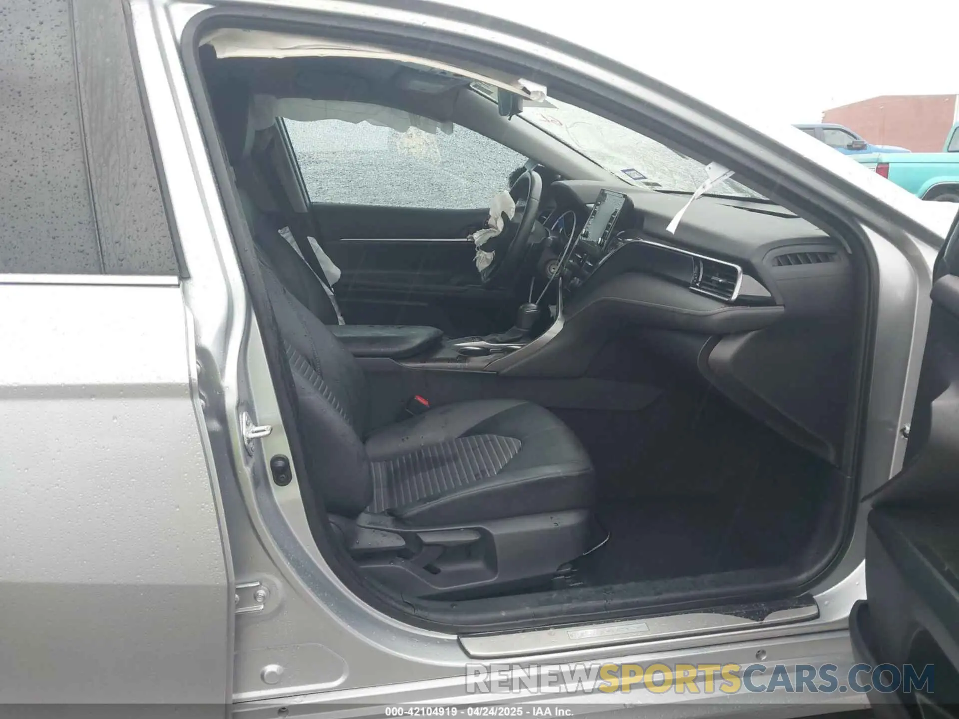 5 Фотография поврежденного автомобиля 4T1G11AK8NU702340 TOYOTA CAMRY 2022