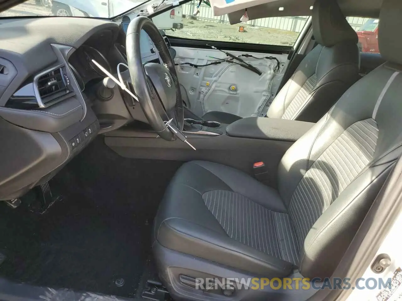 7 Photograph of a damaged car 4T1G11AK9NU022494 TOYOTA CAMRY 2022