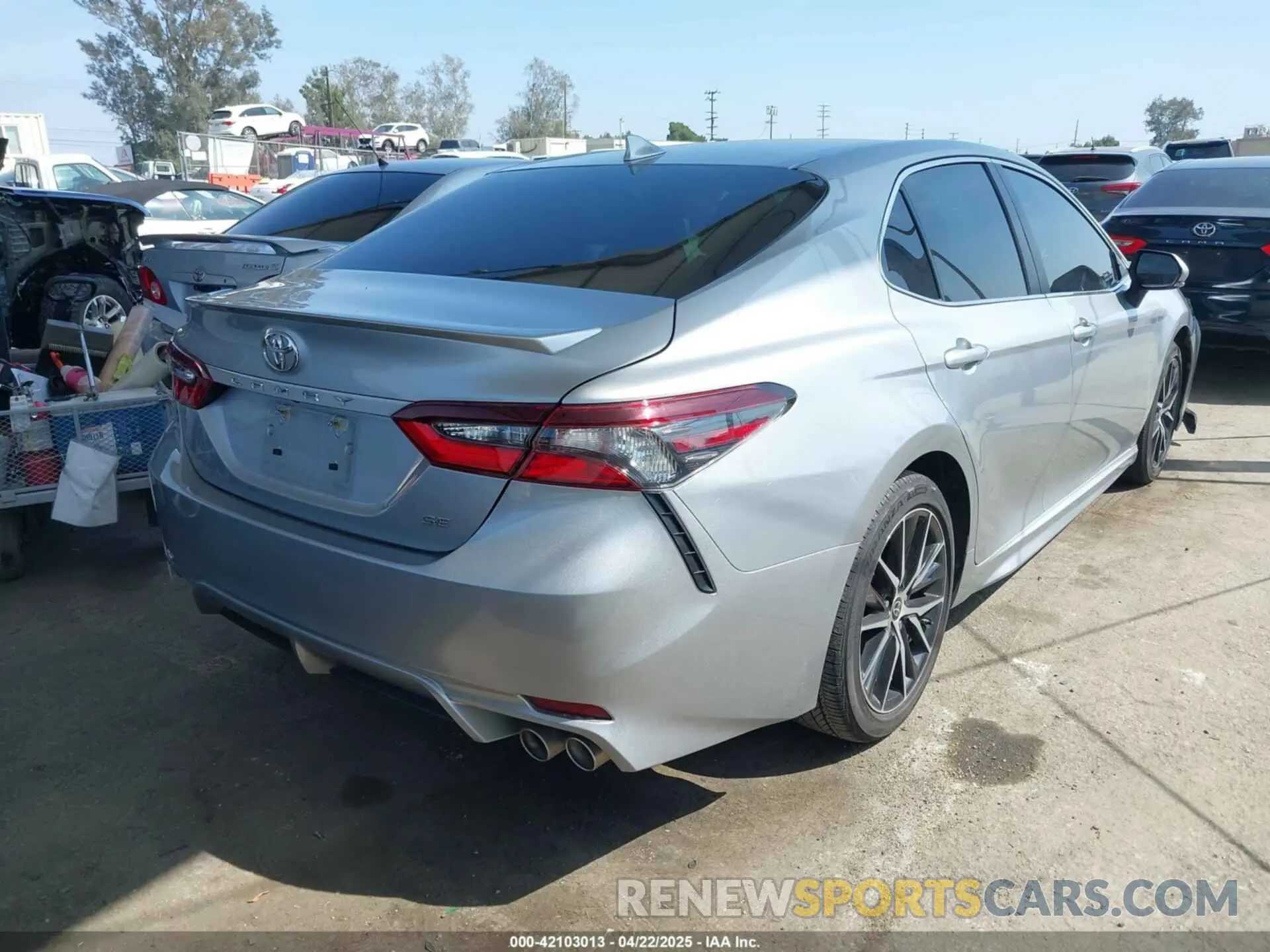 4 Photograph of a damaged car 4T1G11AK9NU051719 TOYOTA CAMRY 2022