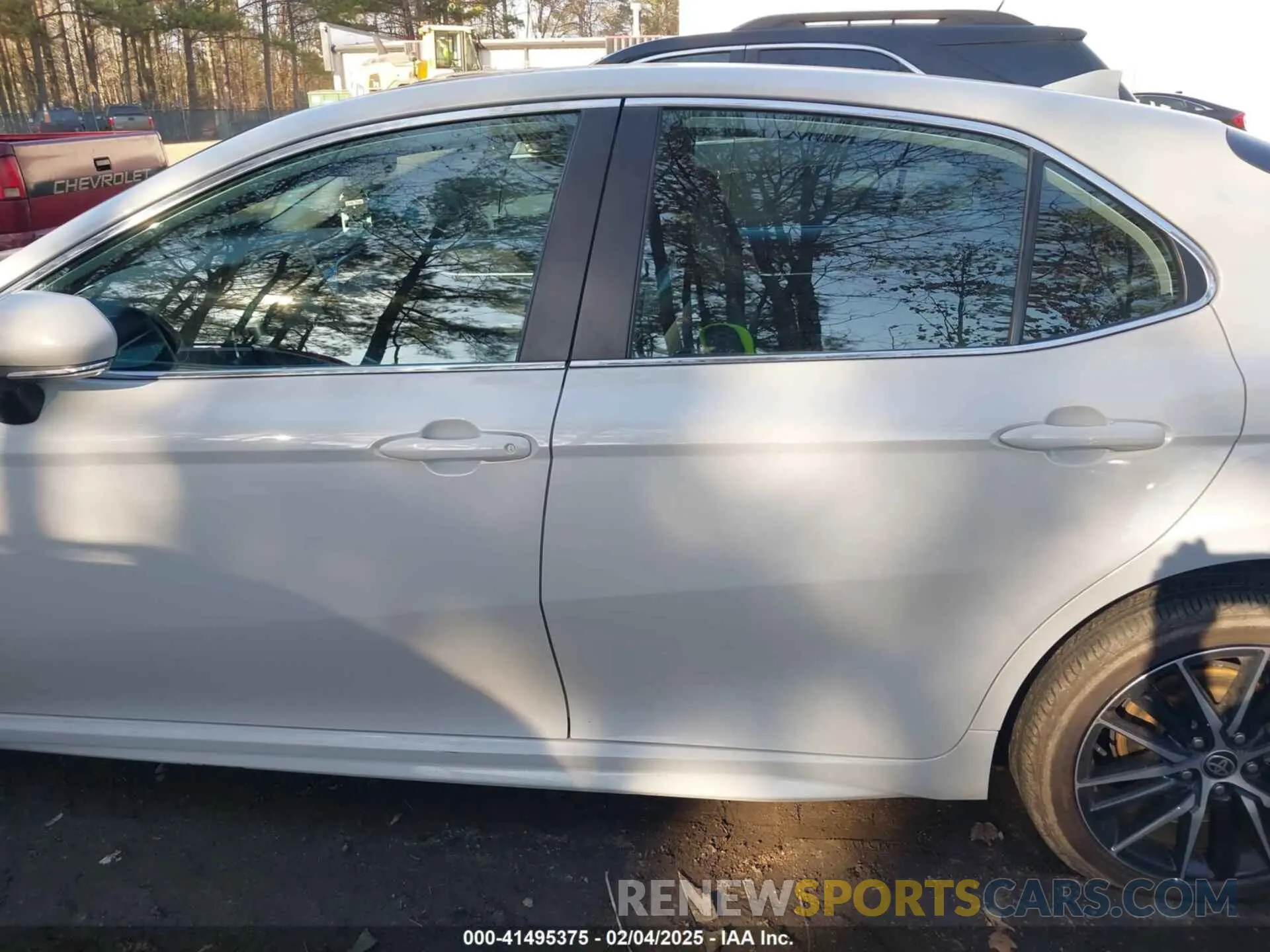 14 Photograph of a damaged car 4T1G11AK9NU069671 TOYOTA CAMRY 2022
