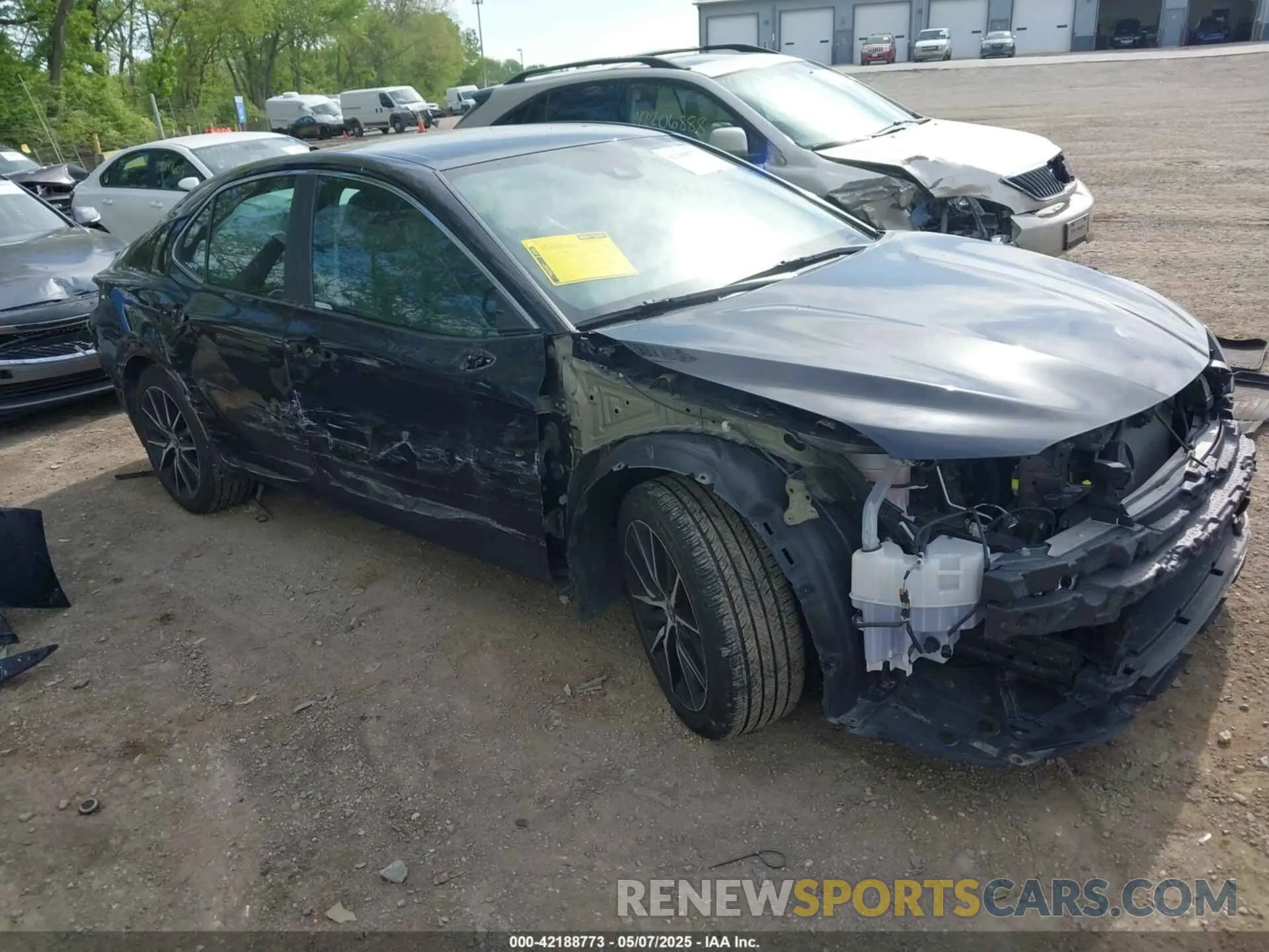 1 Фотография поврежденного автомобиля 4T1G11AK9NU622206 TOYOTA CAMRY 2022