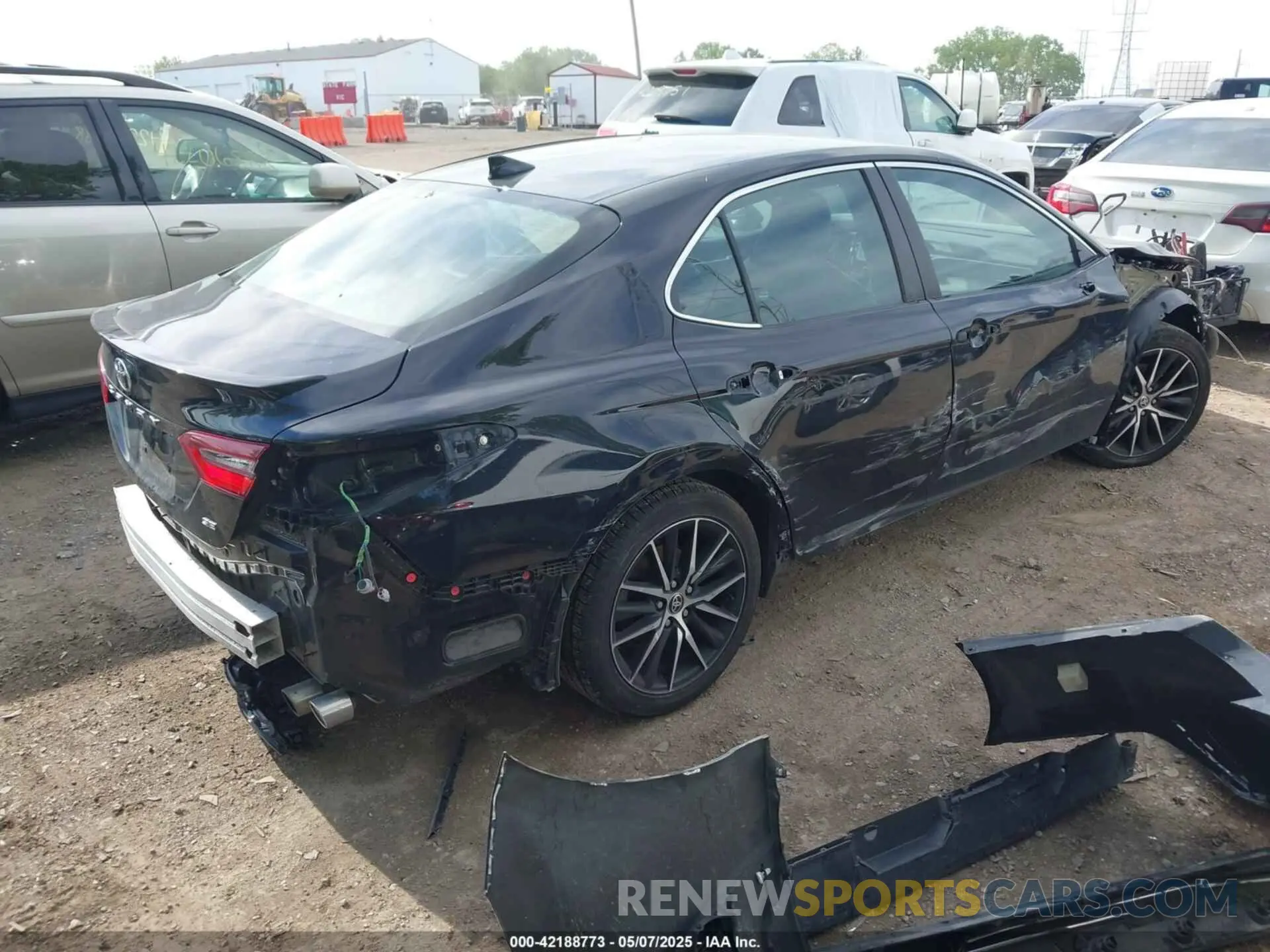 4 Фотография поврежденного автомобиля 4T1G11AK9NU622206 TOYOTA CAMRY 2022