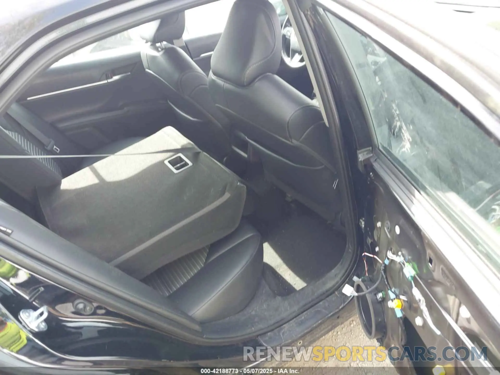 8 Фотография поврежденного автомобиля 4T1G11AK9NU622206 TOYOTA CAMRY 2022