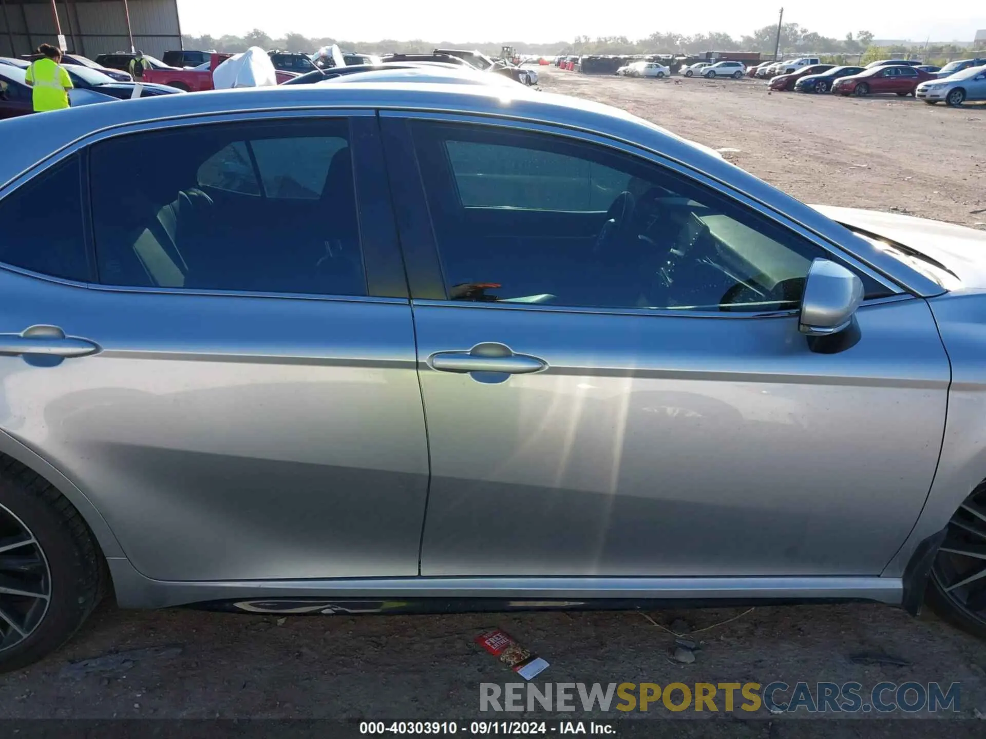 13 Фотография поврежденного автомобиля 4T1G11AK9NU637949 TOYOTA CAMRY 2022