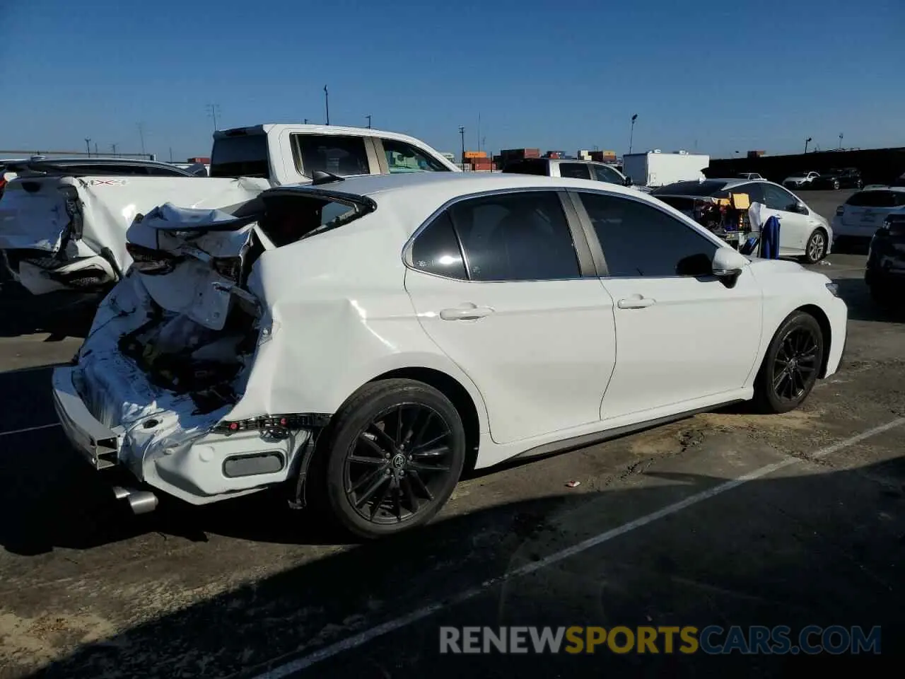 3 Фотография поврежденного автомобиля 4T1G11AK9NU639765 TOYOTA CAMRY 2022