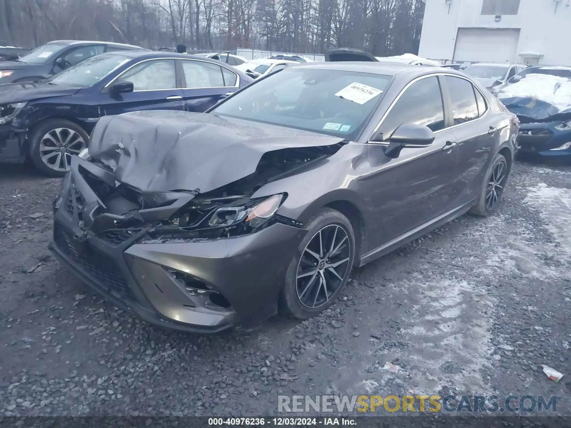2 Фотография поврежденного автомобиля 4T1G11AK9NU642701 TOYOTA CAMRY 2022