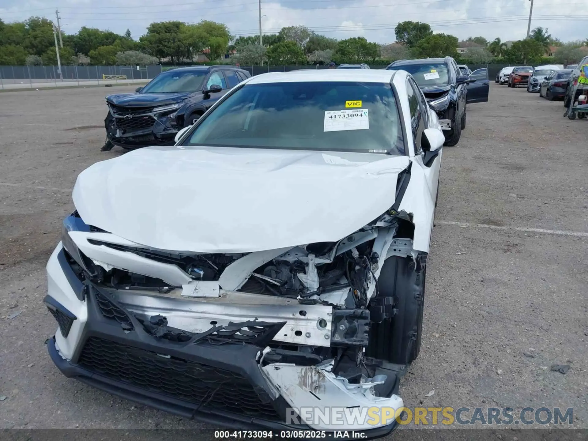 6 Photograph of a damaged car 4T1G11AK9NU659417 TOYOTA CAMRY 2022