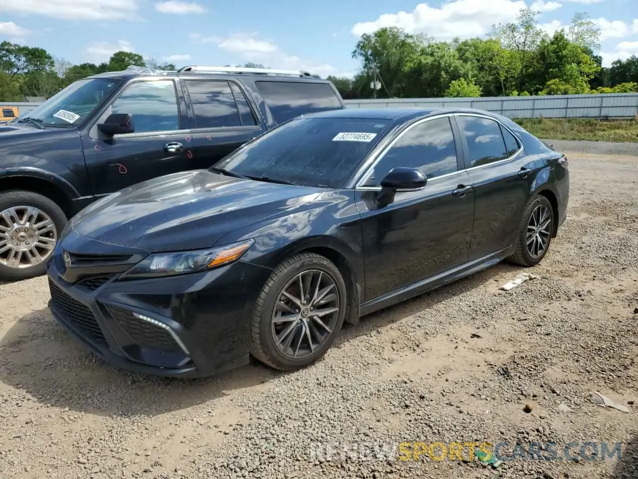 1 Photograph of a damaged car 4T1G11AK9NU667940 TOYOTA CAMRY 2022