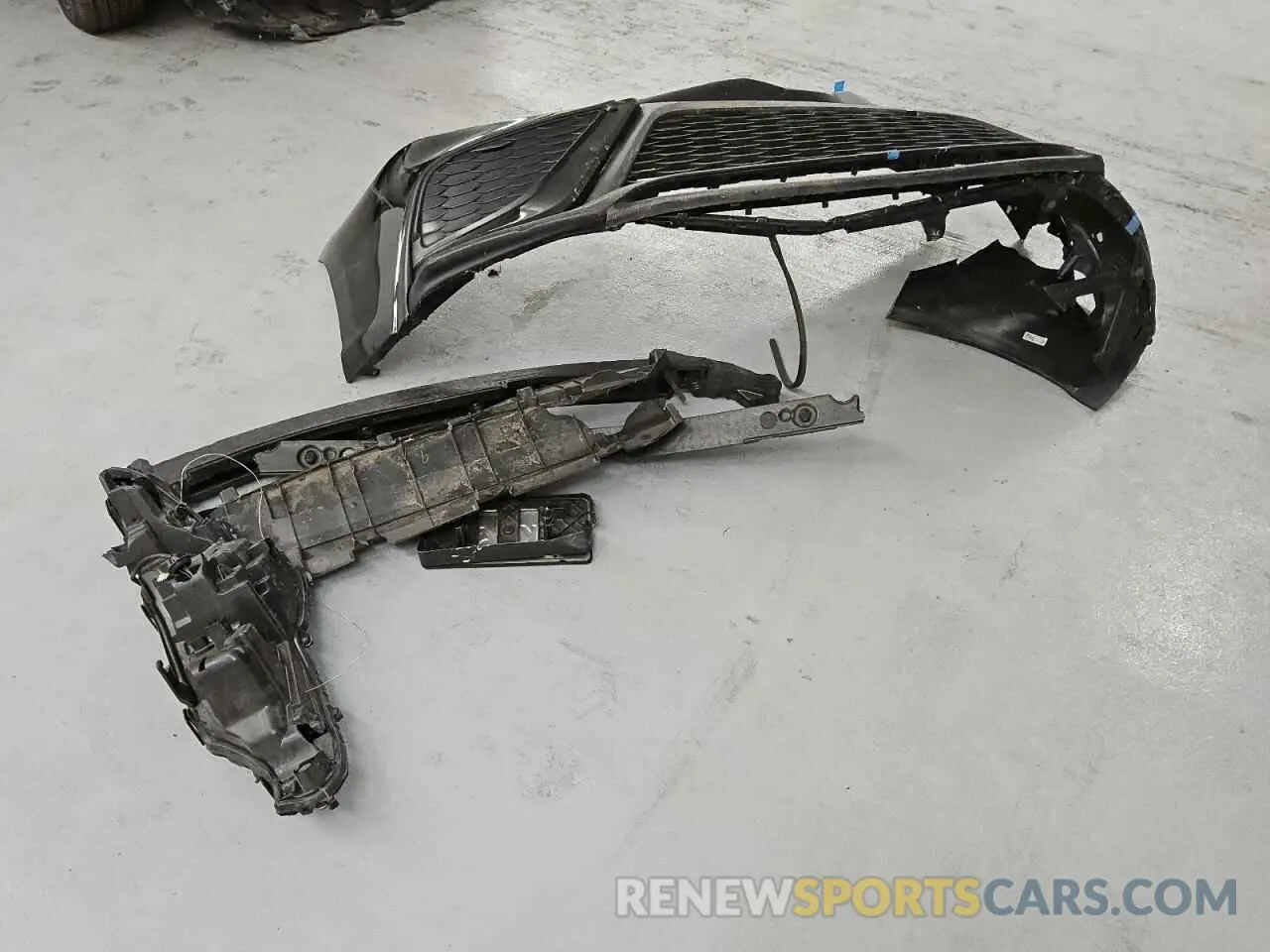 12 Photograph of a damaged car 4T1G11AK9NU690716 TOYOTA CAMRY 2022