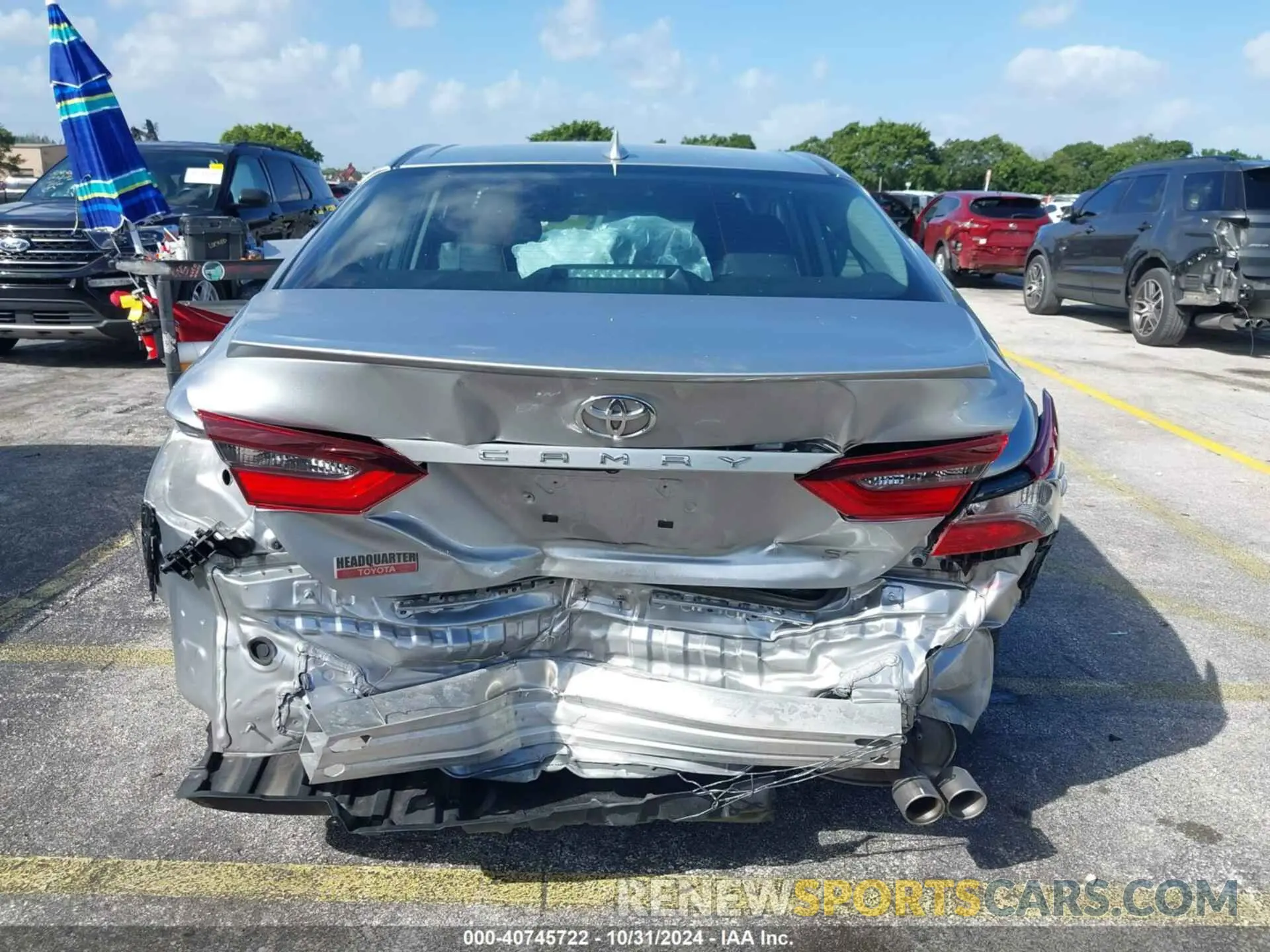 6 Photograph of a damaged car 4T1G11AK9NU717526 TOYOTA CAMRY 2022
