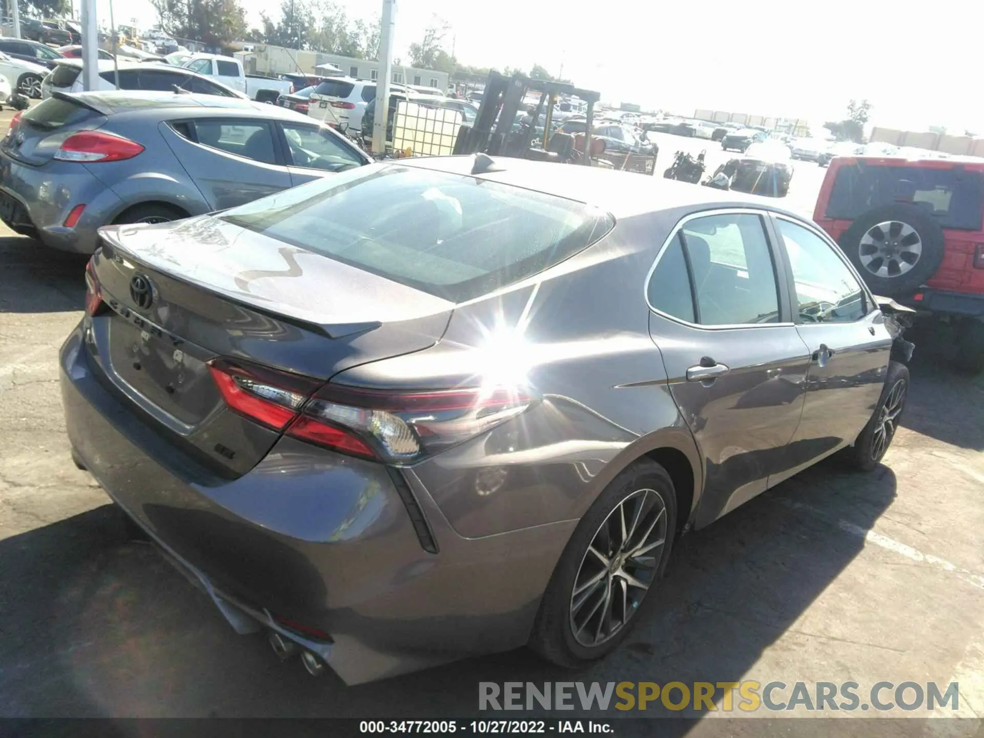4 Фотография поврежденного автомобиля 4T1G11AK9NU719325 TOYOTA CAMRY 2022
