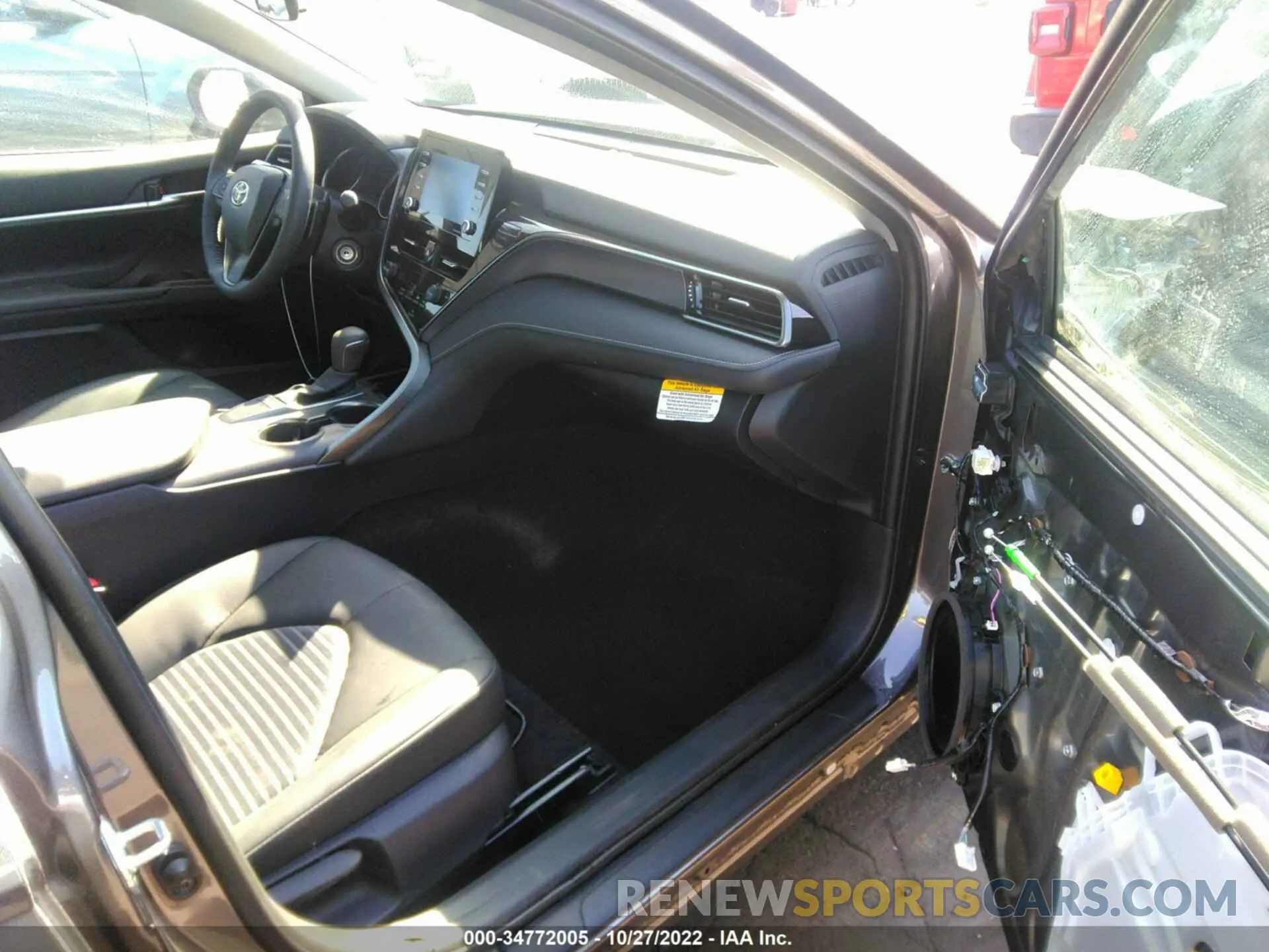 5 Фотография поврежденного автомобиля 4T1G11AK9NU719325 TOYOTA CAMRY 2022