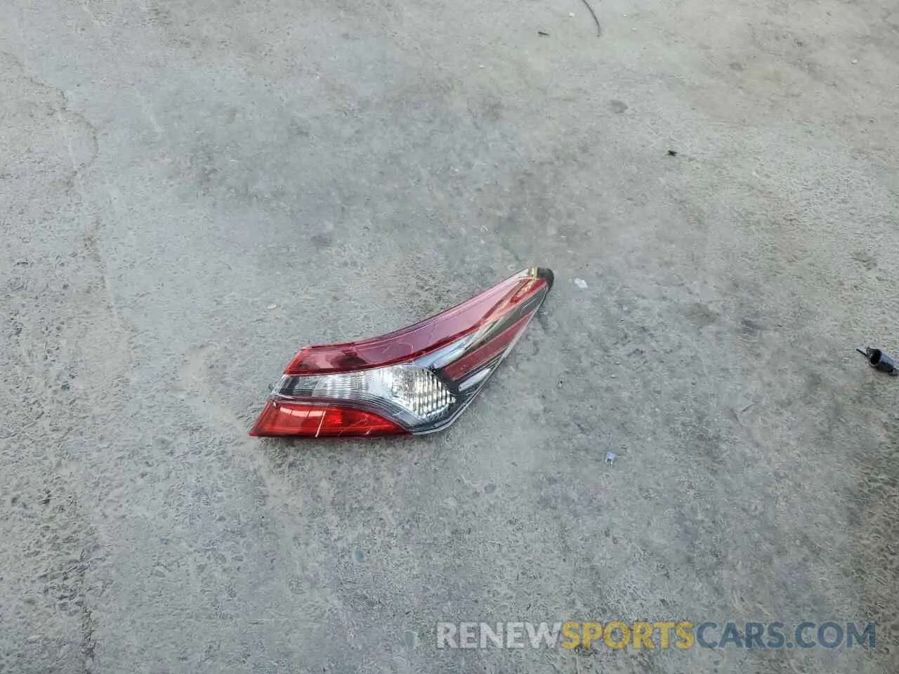 12 Фотография поврежденного автомобиля 4T1G11AKXNU039725 TOYOTA CAMRY 2022