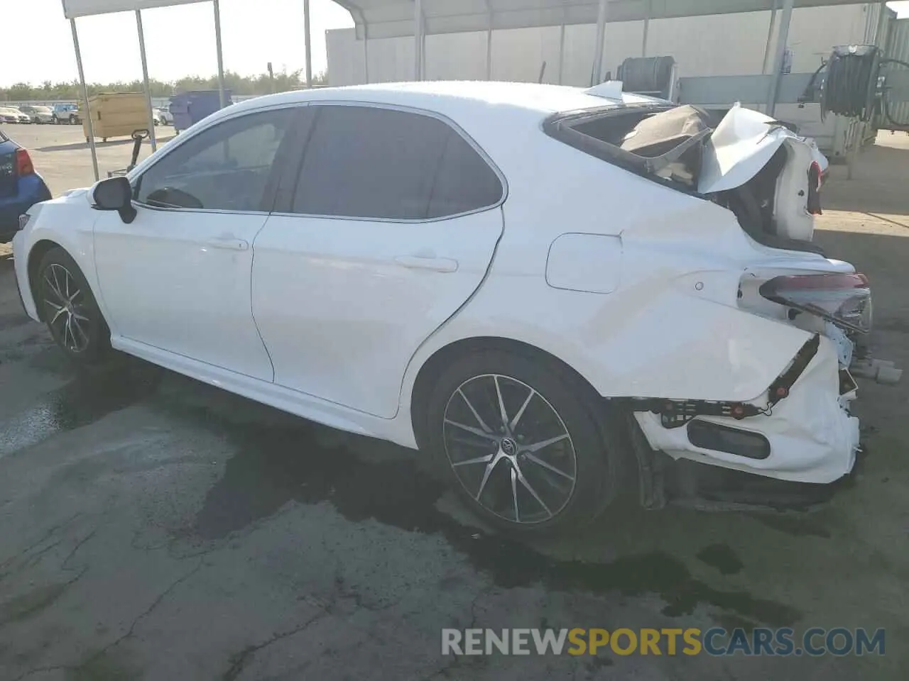 2 Фотография поврежденного автомобиля 4T1G11AKXNU039725 TOYOTA CAMRY 2022