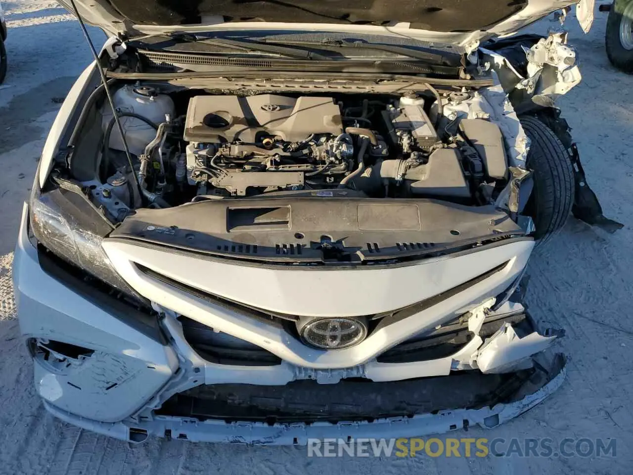 11 Photograph of a damaged car 4T1G11AKXNU065869 TOYOTA CAMRY 2022