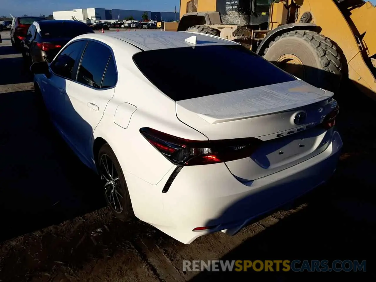 3 Фотография поврежденного автомобиля 4T1G11AKXNU632999 TOYOTA CAMRY 2022