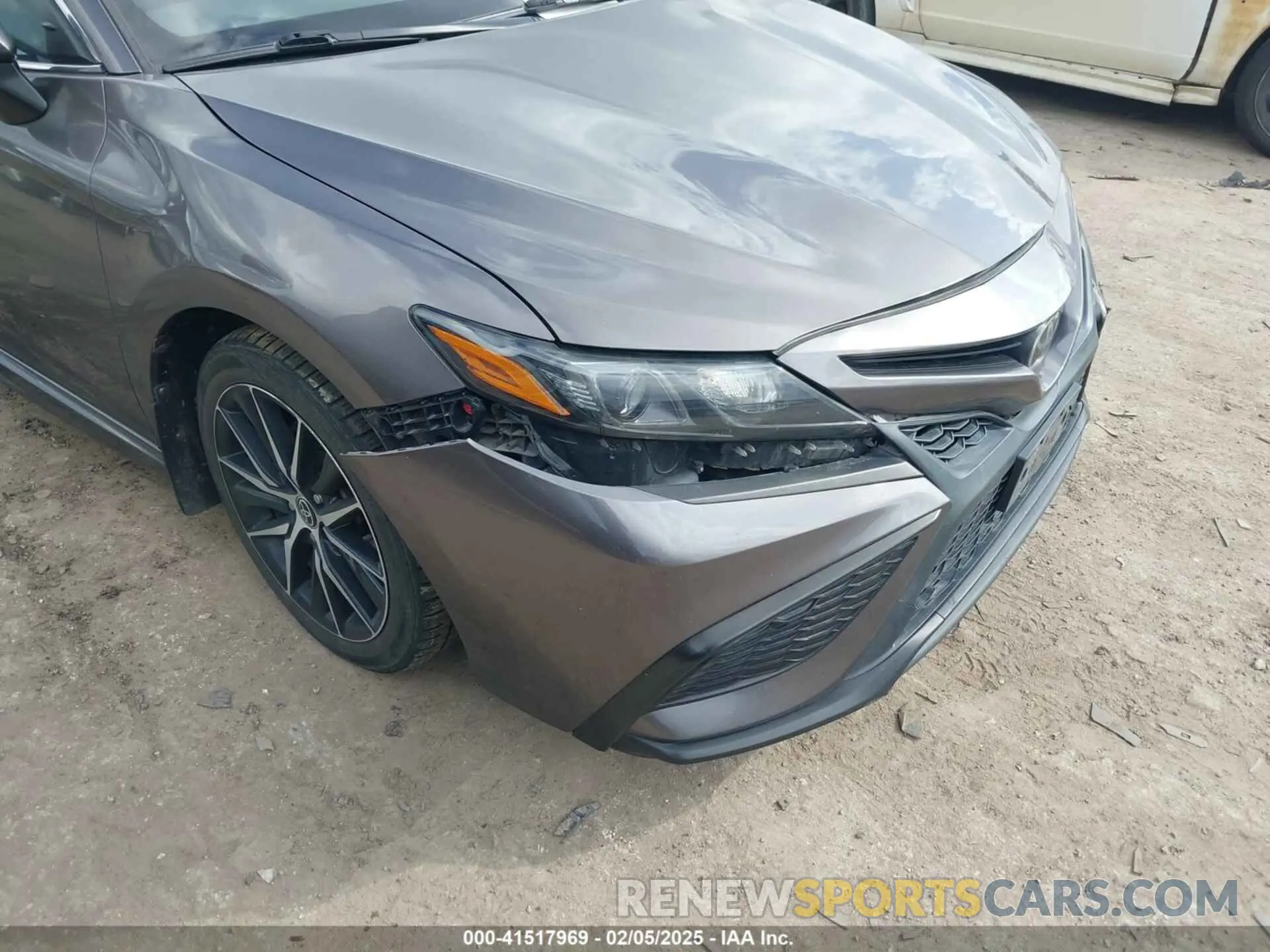 6 Photograph of a damaged car 4T1G11AKXNU659247 TOYOTA CAMRY 2022