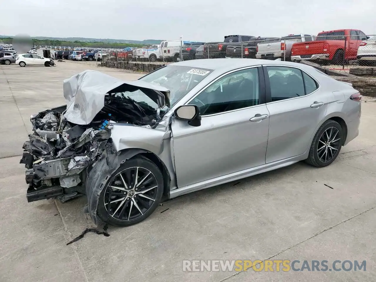 1 Photograph of a damaged car 4T1G11AKXNU675979 TOYOTA CAMRY 2022