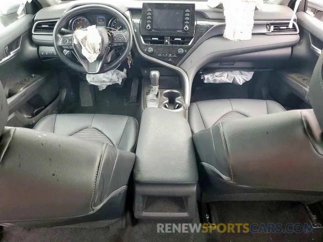 8 Photograph of a damaged car 4T1G11AKXNU675979 TOYOTA CAMRY 2022