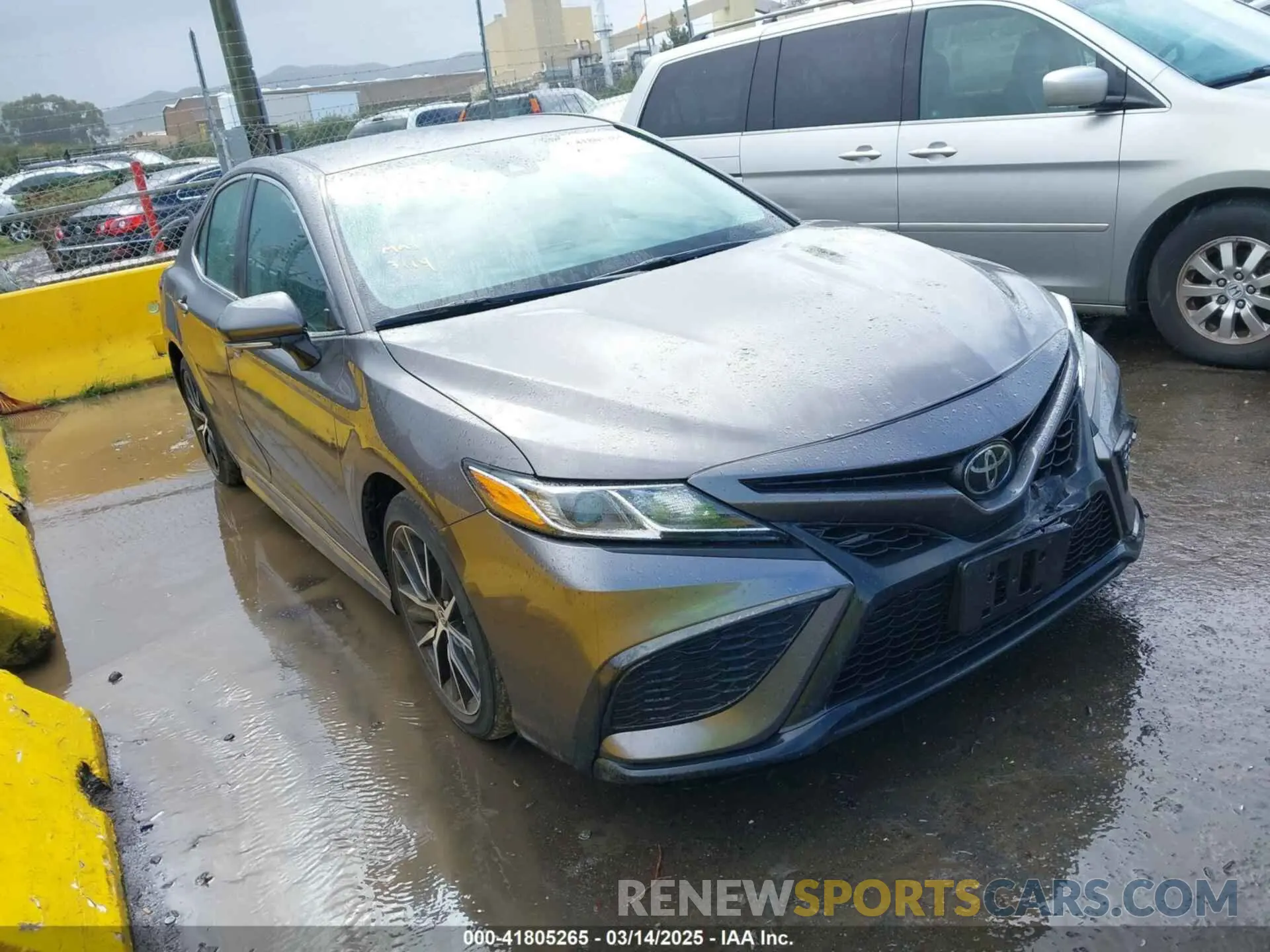 1 Photograph of a damaged car 4T1G11AKXNU682494 TOYOTA CAMRY 2022