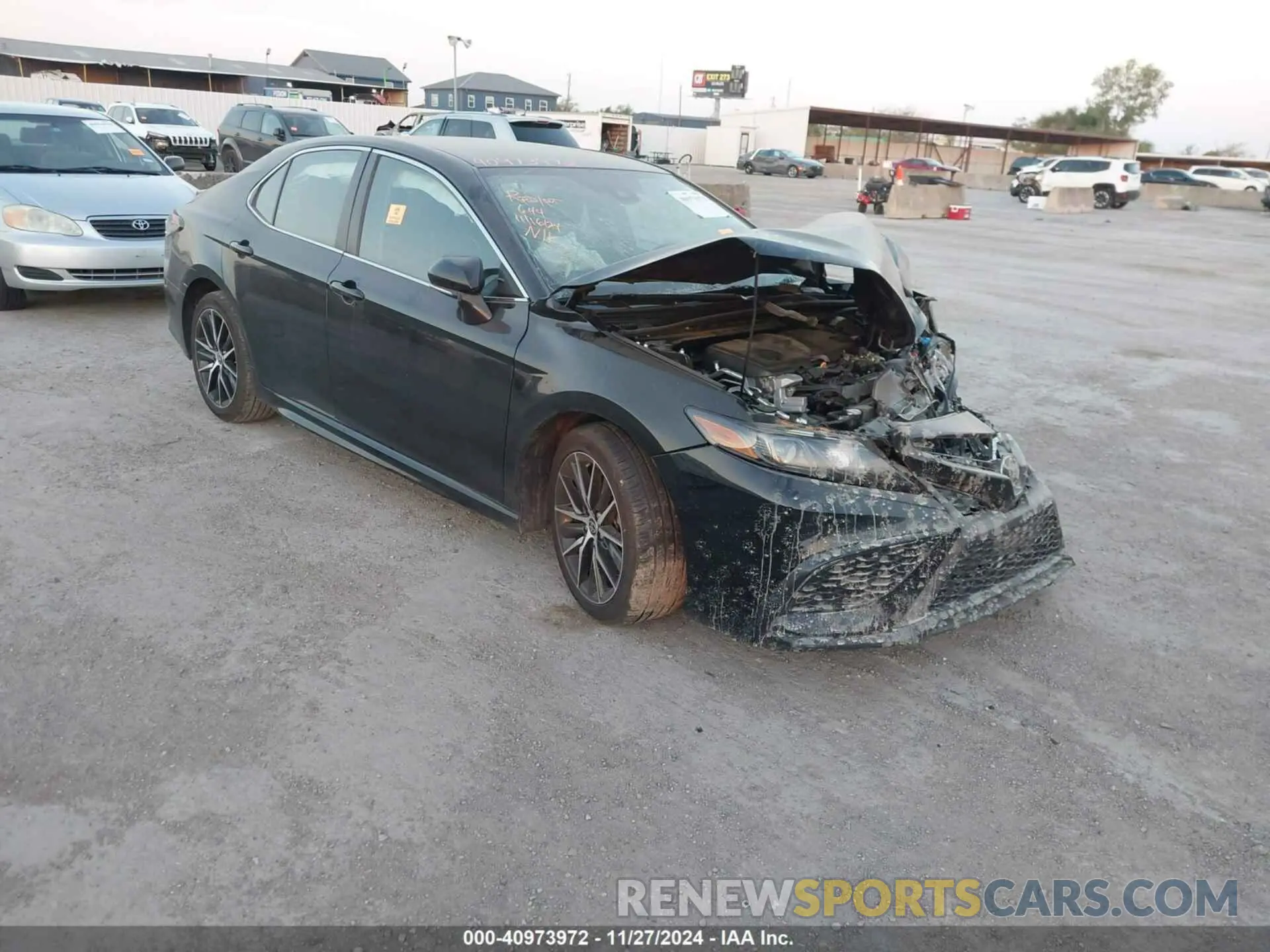 1 Фотография поврежденного автомобиля 4T1G11AKXNU696959 TOYOTA CAMRY 2022