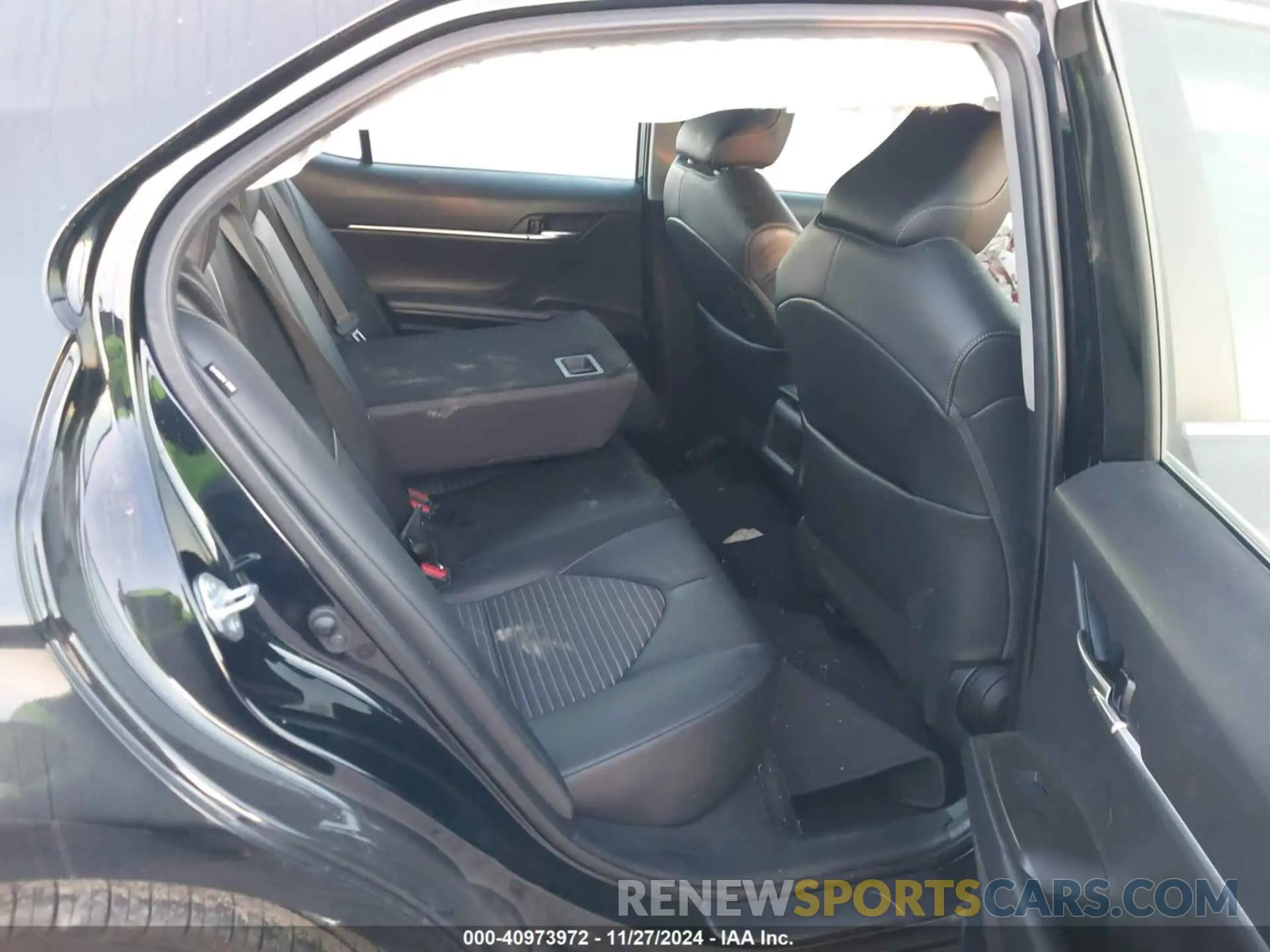 8 Фотография поврежденного автомобиля 4T1G11AKXNU696959 TOYOTA CAMRY 2022