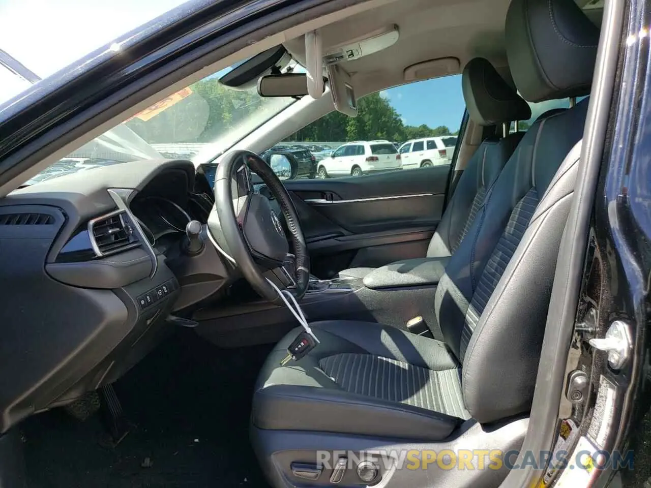 7 Photograph of a damaged car 4T1G11AKXNU700010 TOYOTA CAMRY 2022