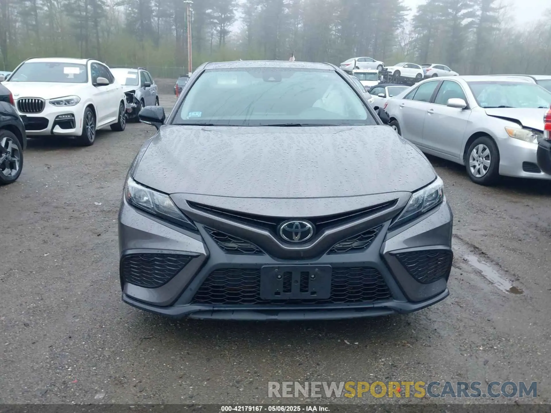13 Photograph of a damaged car 4T1G11BK1NU068450 TOYOTA CAMRY 2022