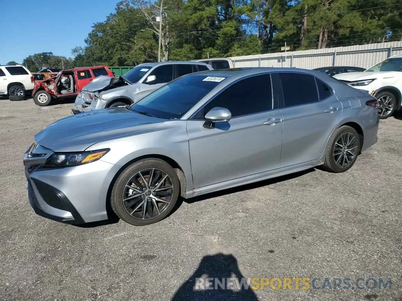 1 Photograph of a damaged car 4T1G11BK7NU054584 TOYOTA CAMRY 2022