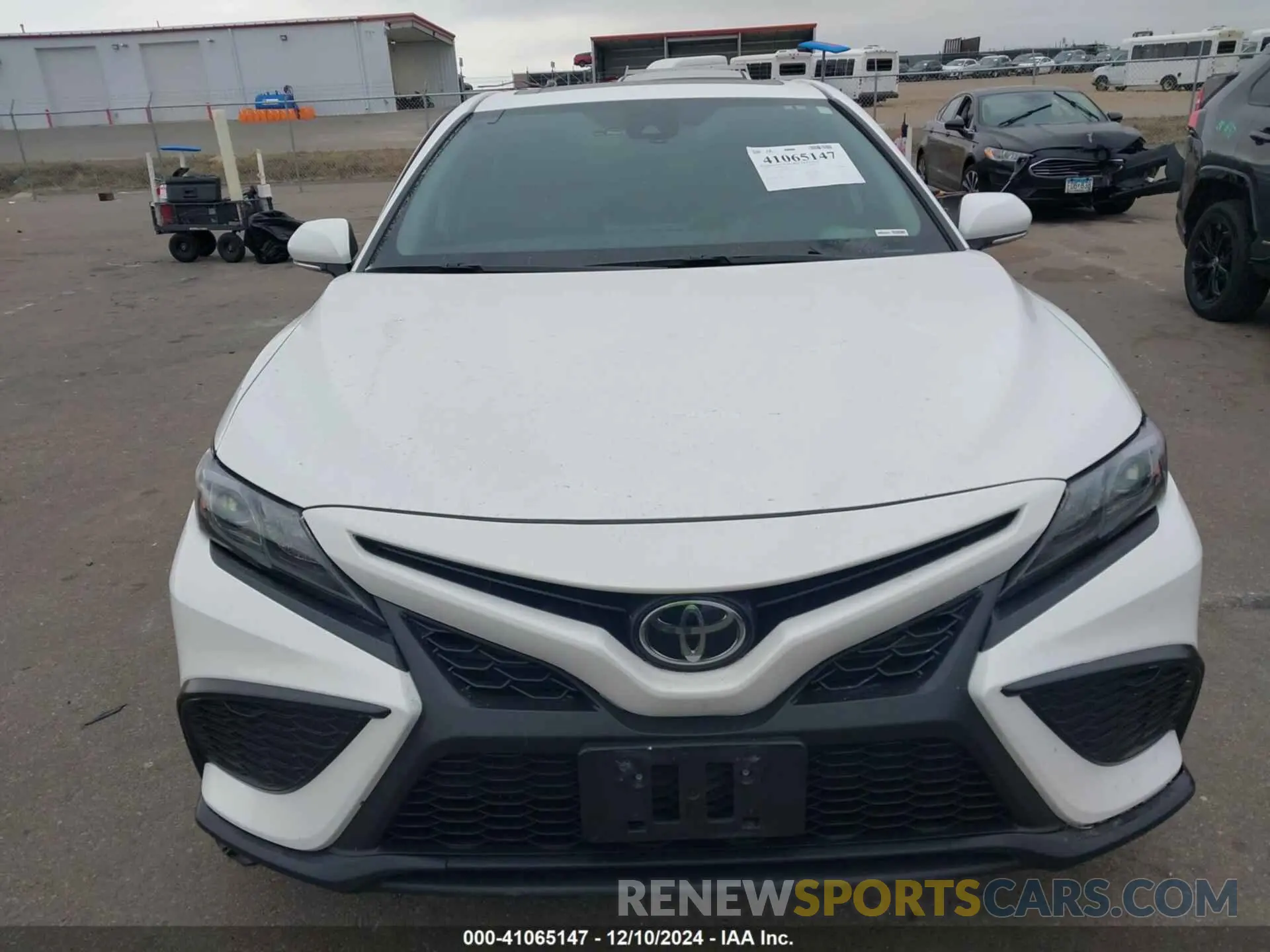 12 Фотография поврежденного автомобиля 4T1G11BK7NU059476 TOYOTA CAMRY 2022