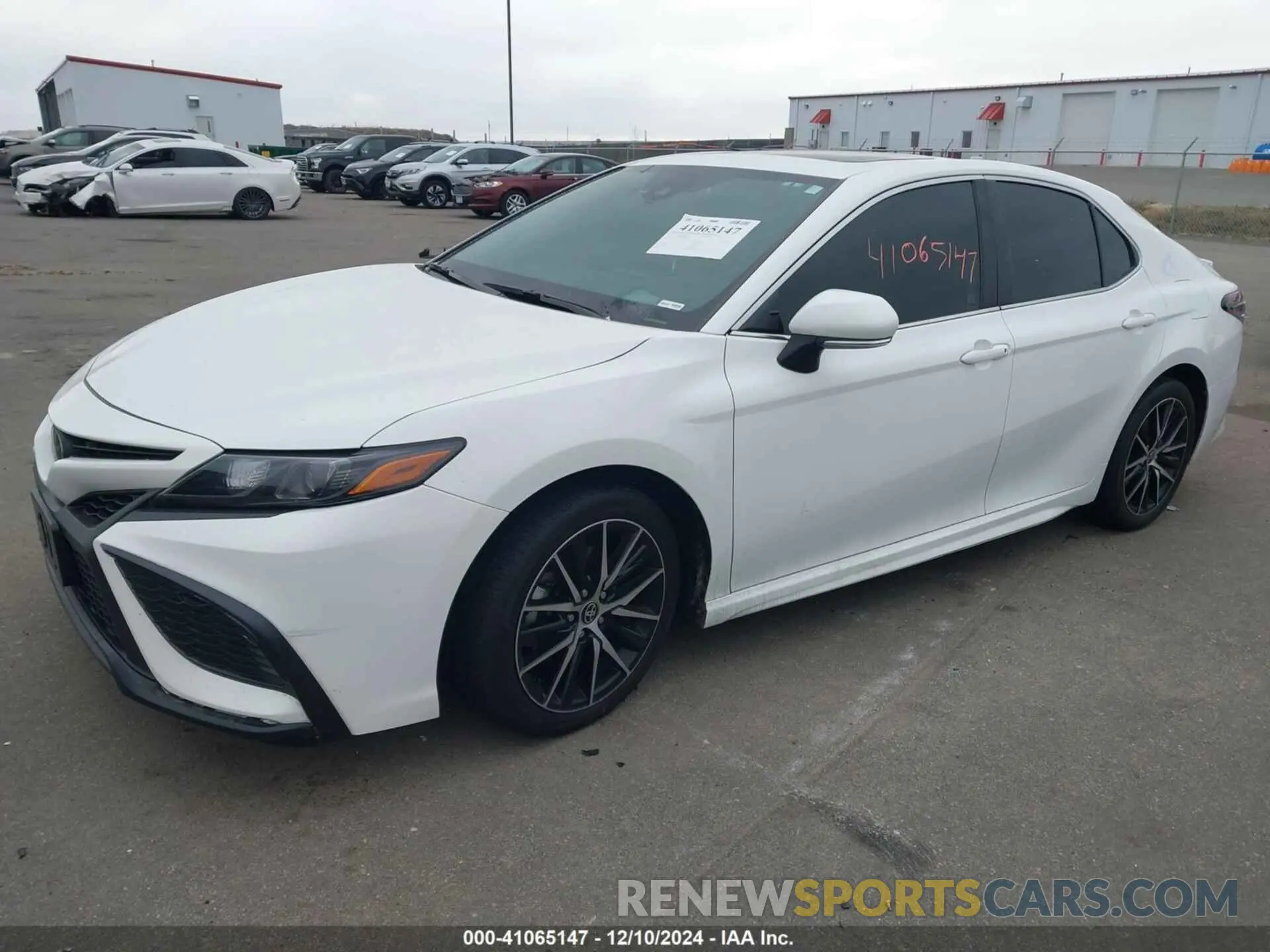 2 Фотография поврежденного автомобиля 4T1G11BK7NU059476 TOYOTA CAMRY 2022