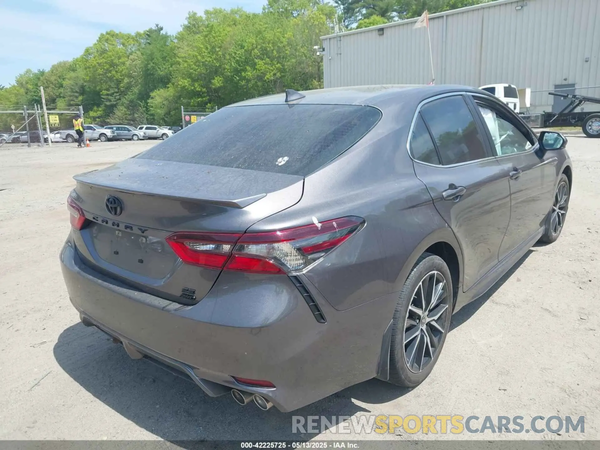 4 Photograph of a damaged car 4T1G11BK7NU061082 TOYOTA CAMRY 2022