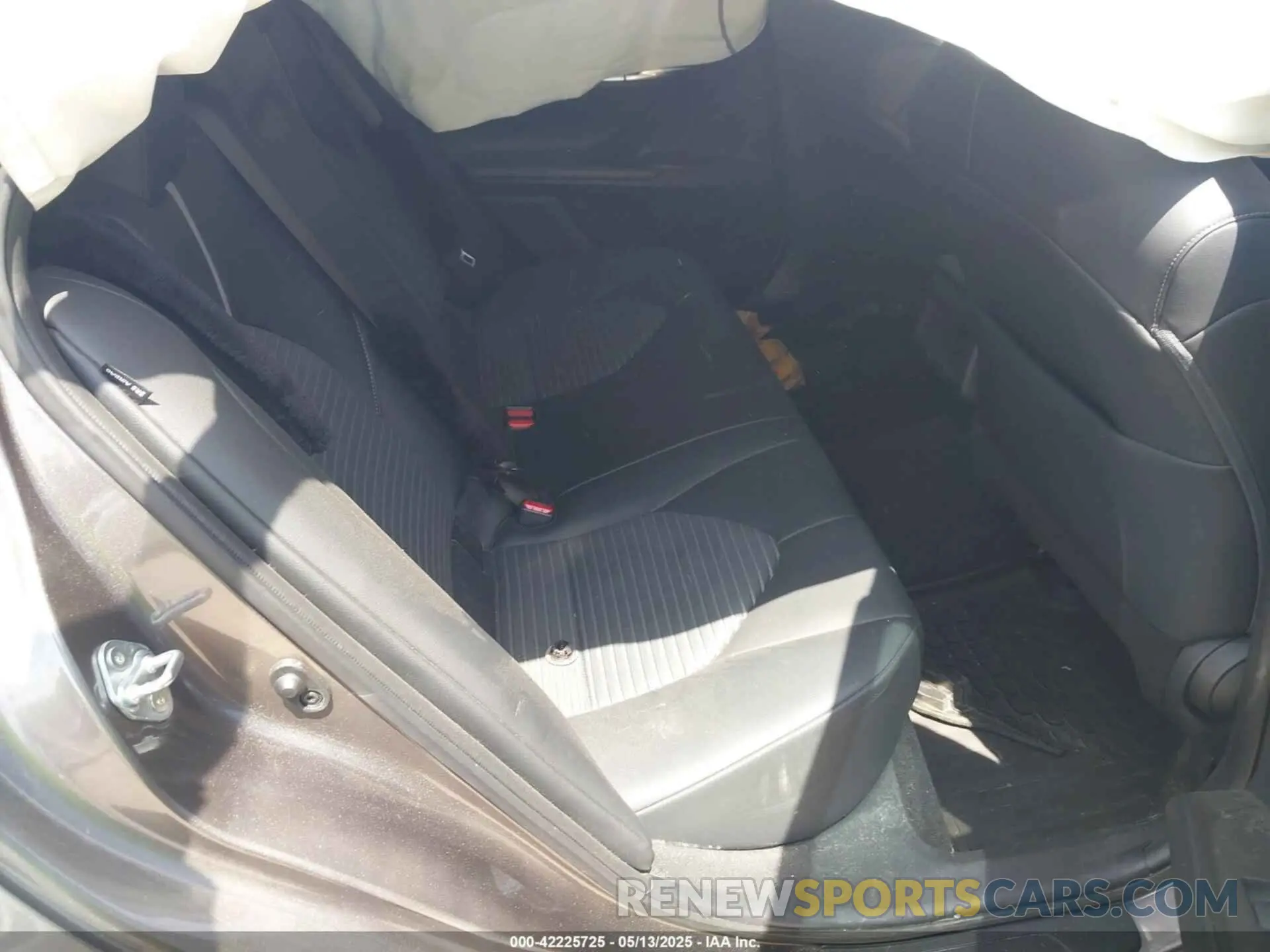 8 Photograph of a damaged car 4T1G11BK7NU061082 TOYOTA CAMRY 2022