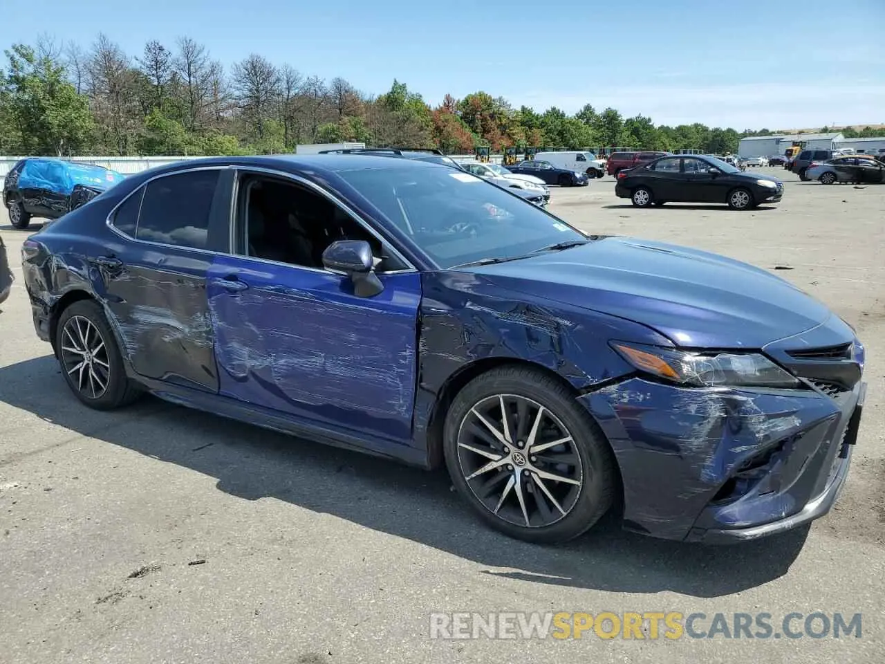 4 Photograph of a damaged car 4T1G11BK8NU059633 TOYOTA CAMRY 2022