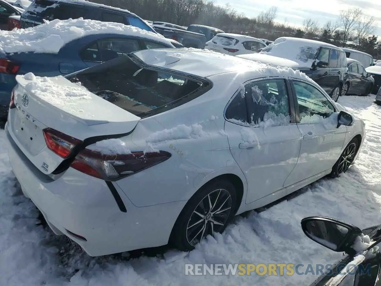 3 Photograph of a damaged car 4T1G11BK9NU054764 TOYOTA CAMRY 2022