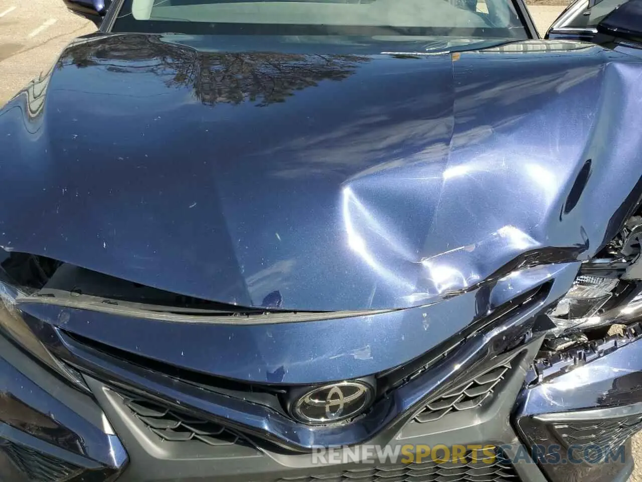 11 Photograph of a damaged car 4T1G11BK9NU060404 TOYOTA CAMRY 2022