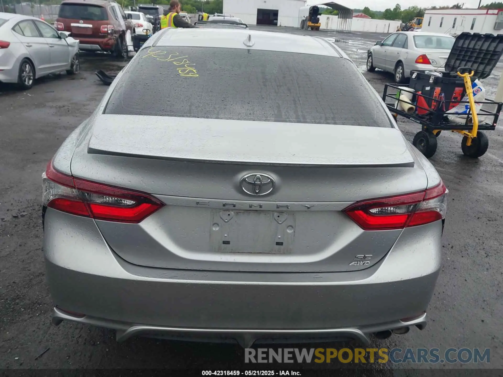 15 Photograph of a damaged car 4T1G11BK9NU060998 TOYOTA CAMRY 2022