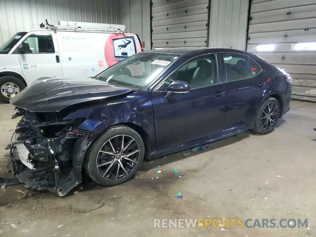 1 Photograph of a damaged car 4T1G11BKXNU062789 TOYOTA CAMRY 2022