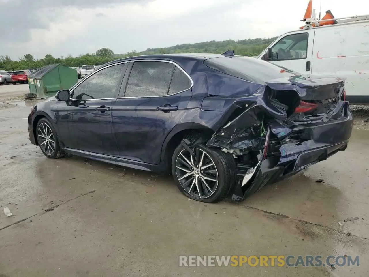 2 Photograph of a damaged car 4T1G11BKXNU071900 TOYOTA CAMRY 2022