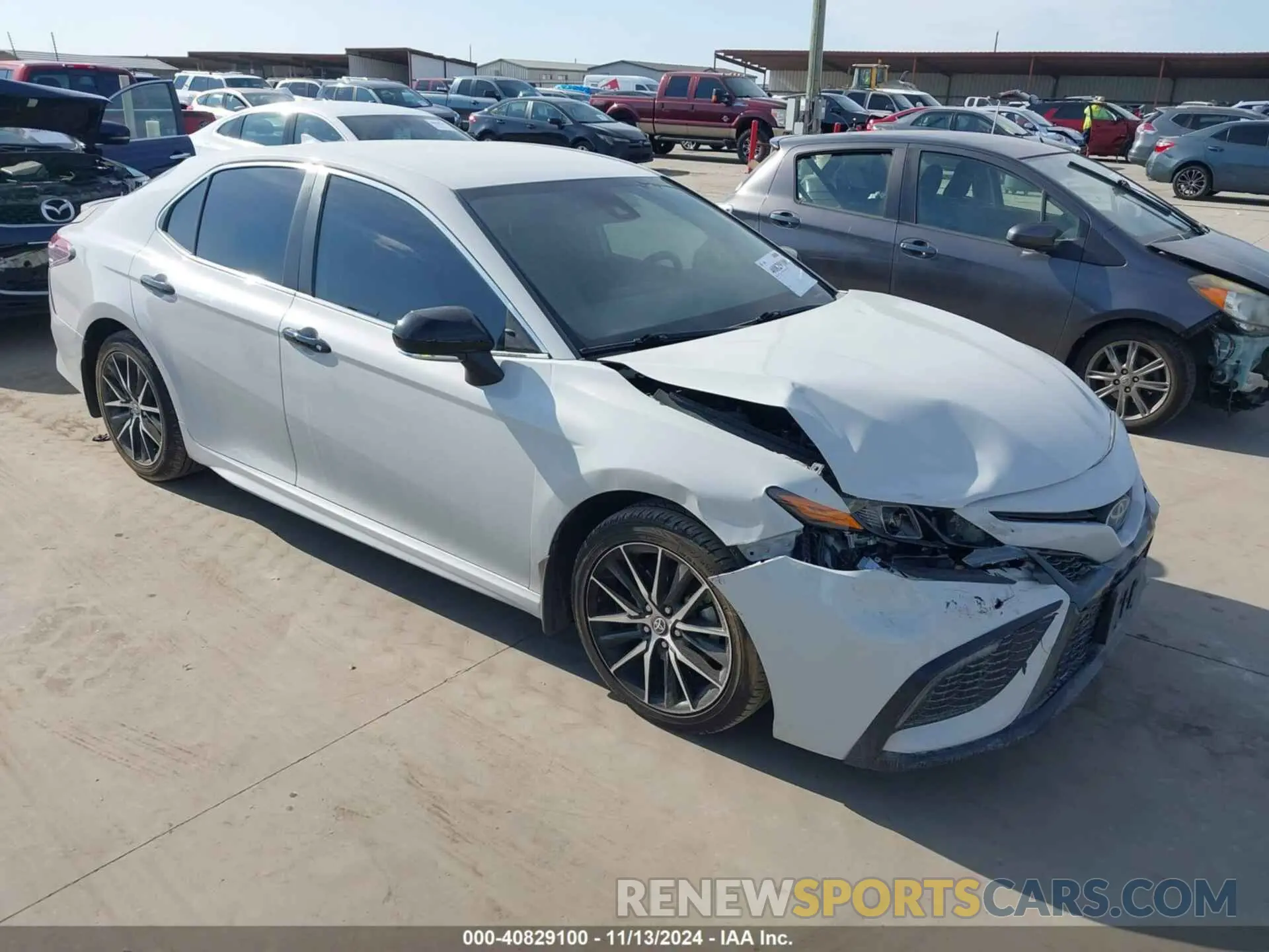1 Photograph of a damaged car 4T1G31AK0NU035953 TOYOTA CAMRY 2022